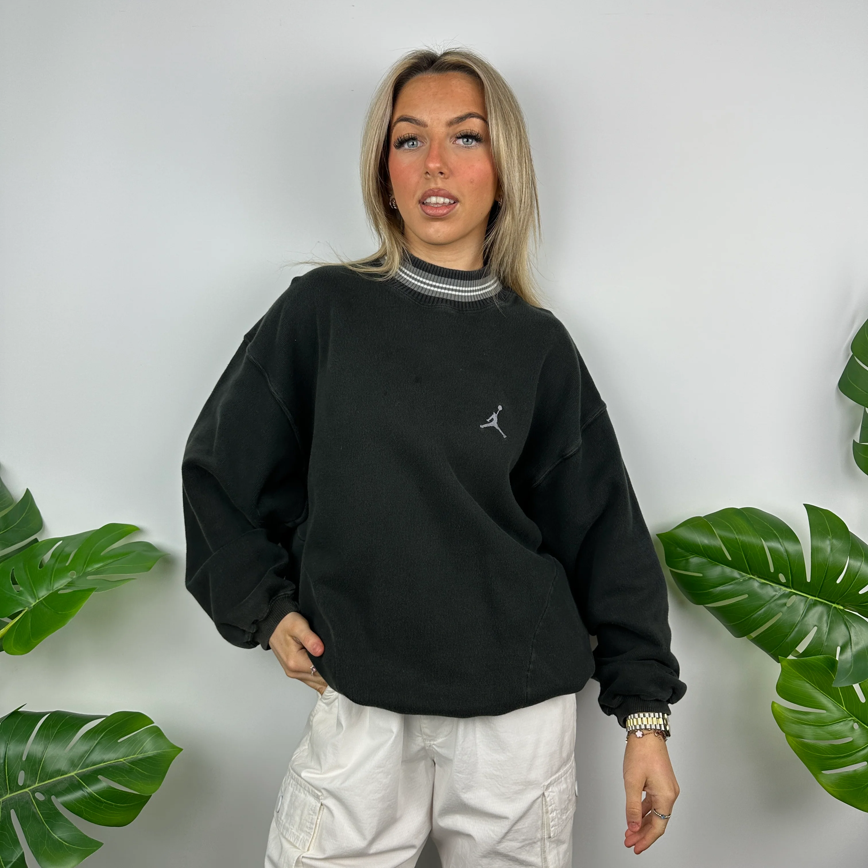 Nike Air Jordan Black Embroidered Logo Sweatshirt (L) - Image 5