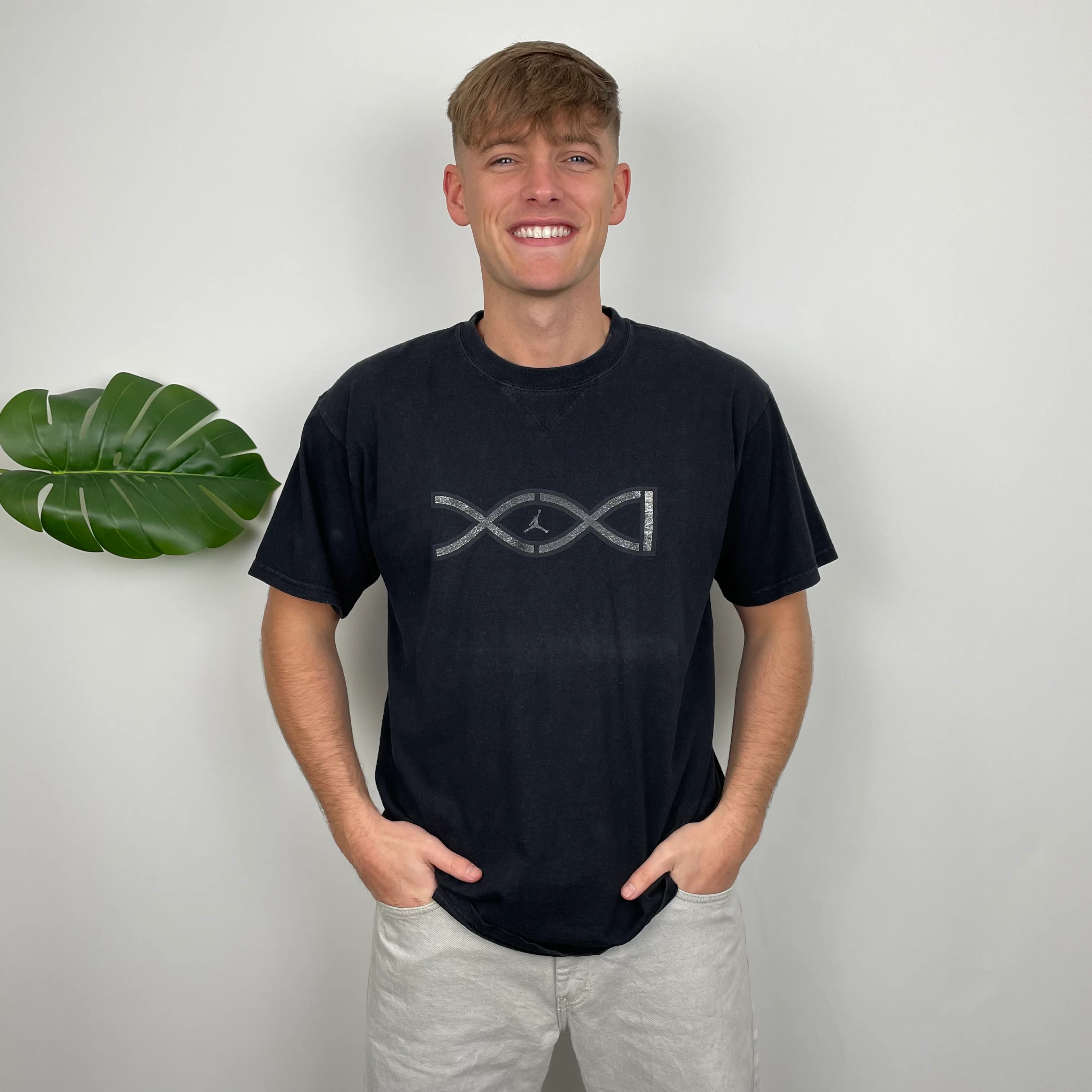 Nike Air Jordan Black Spell Out T Shirt (M) - Image 2