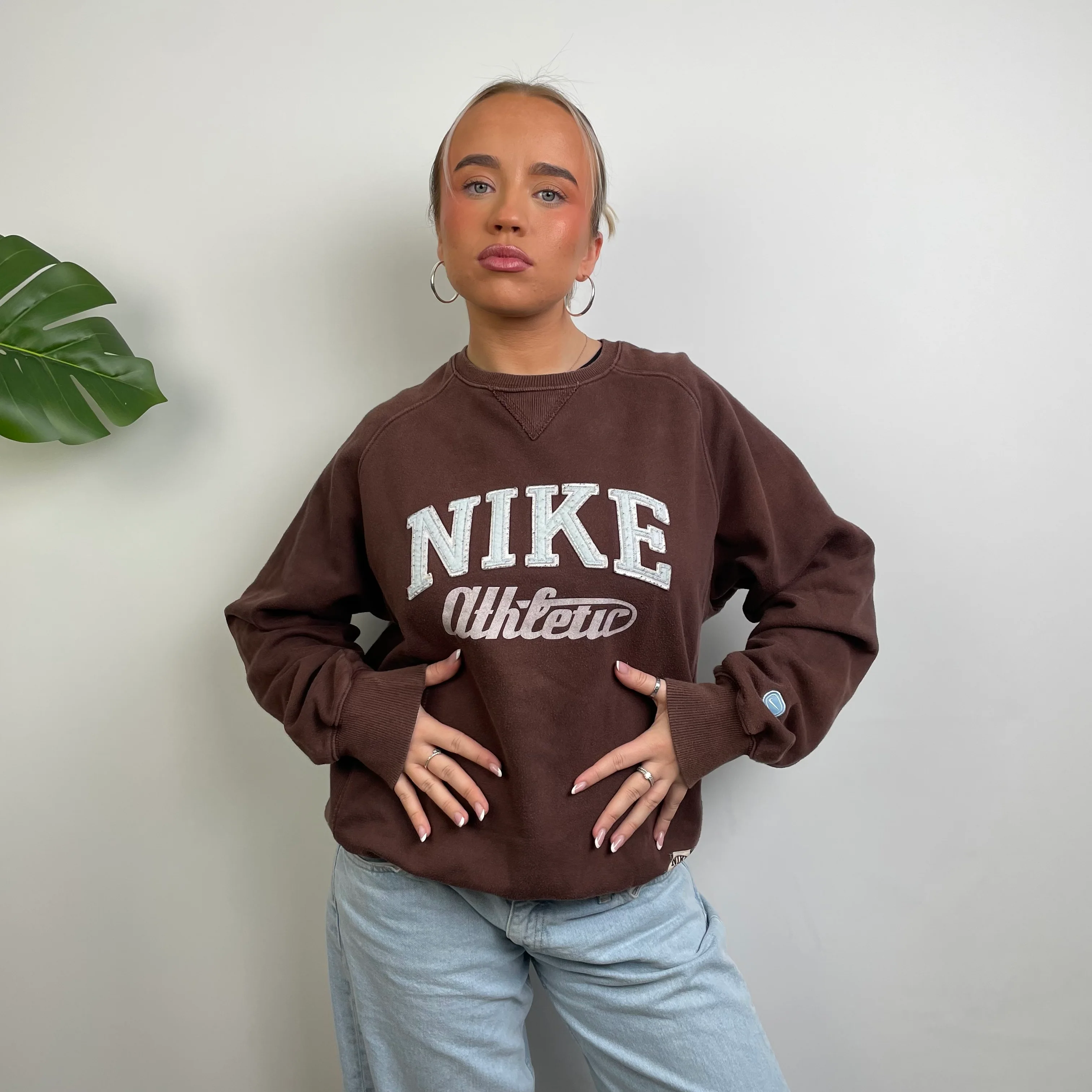 Nike Athletic Brown Embroidered Spell Out Sweatshirt (M) - Image 3