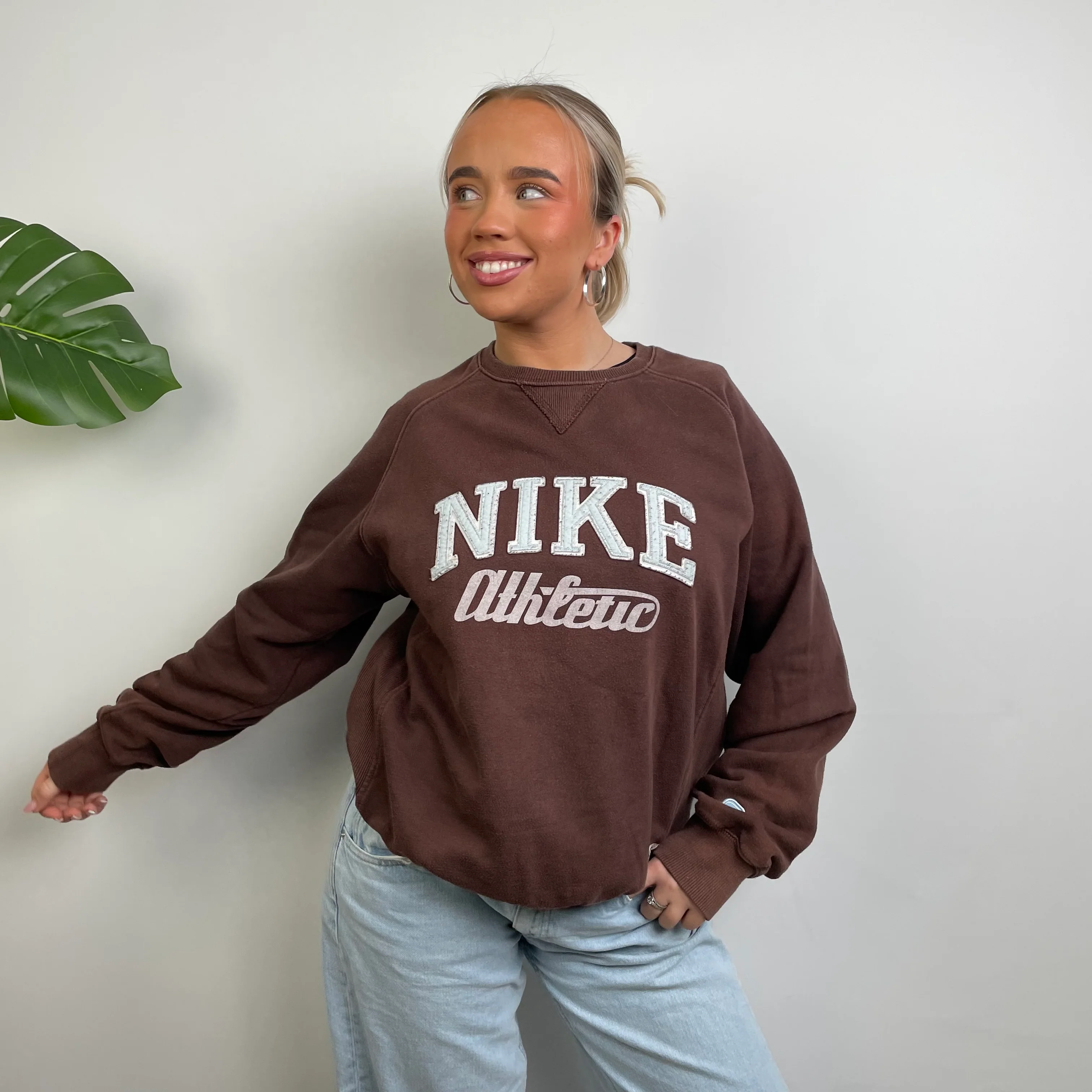 Nike Athletic Brown Embroidered Spell Out Sweatshirt (M) - Image 5