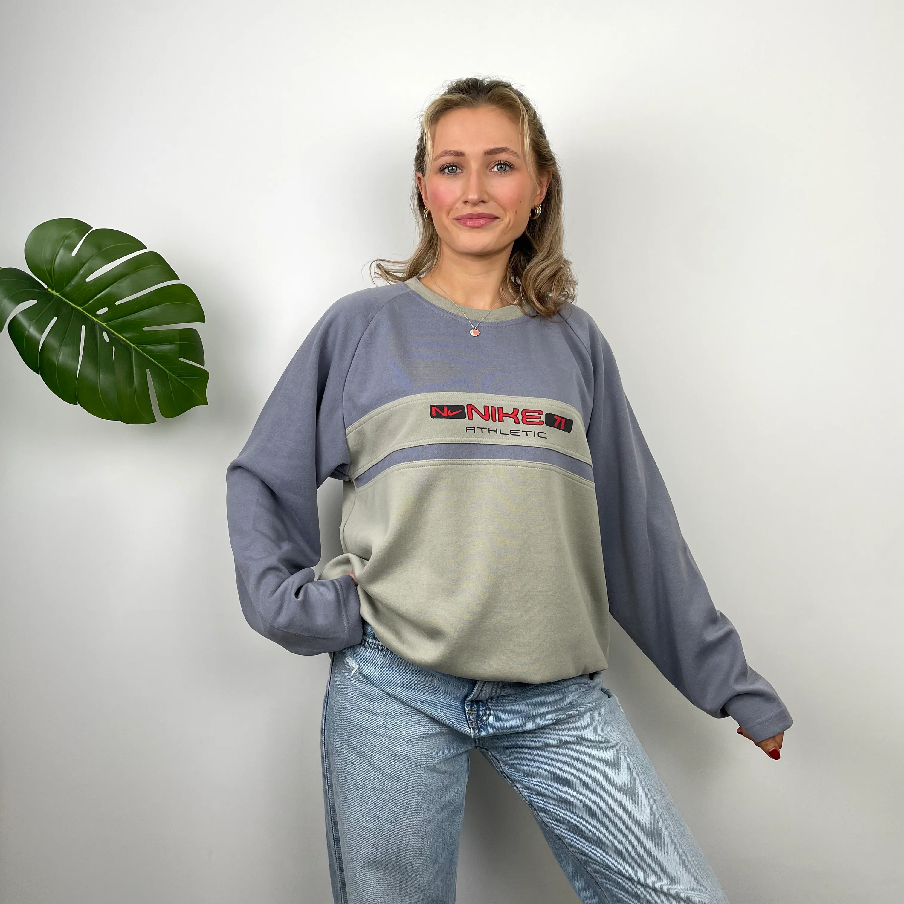 Nike Athletic Green and Grey Embroidered Spell Out Sweatshirt (L) - Image 2