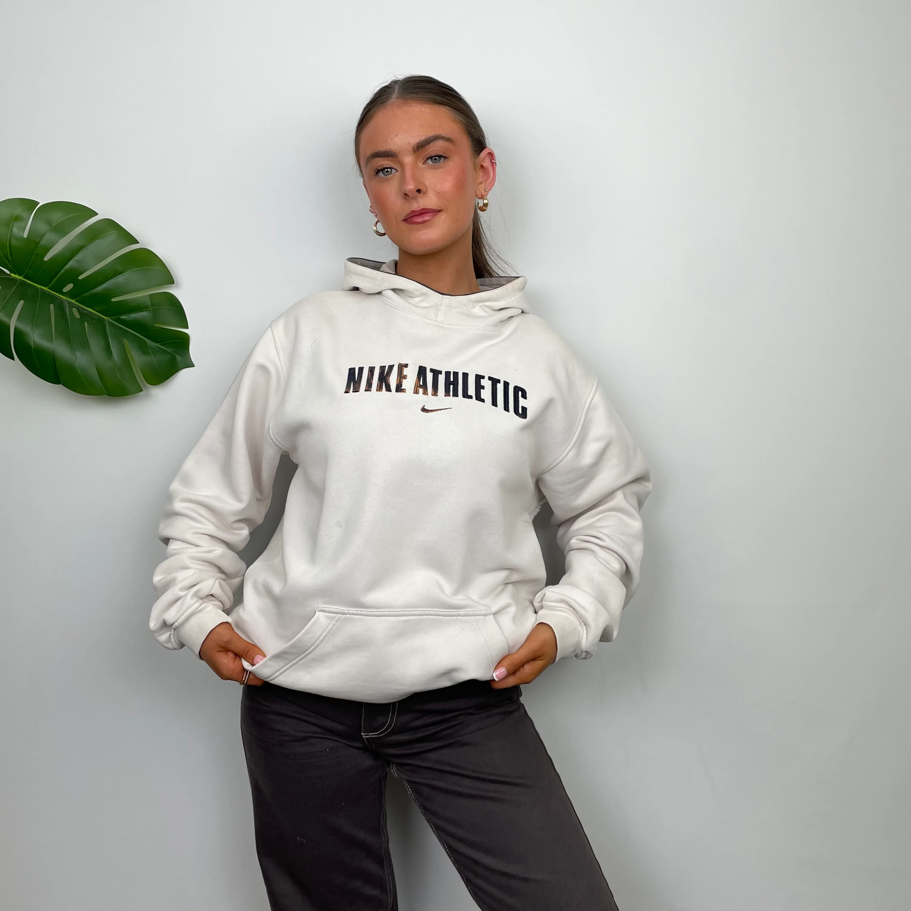 Nike Athletic White Embroidered Spell Out Hoodie (M) - Image 3