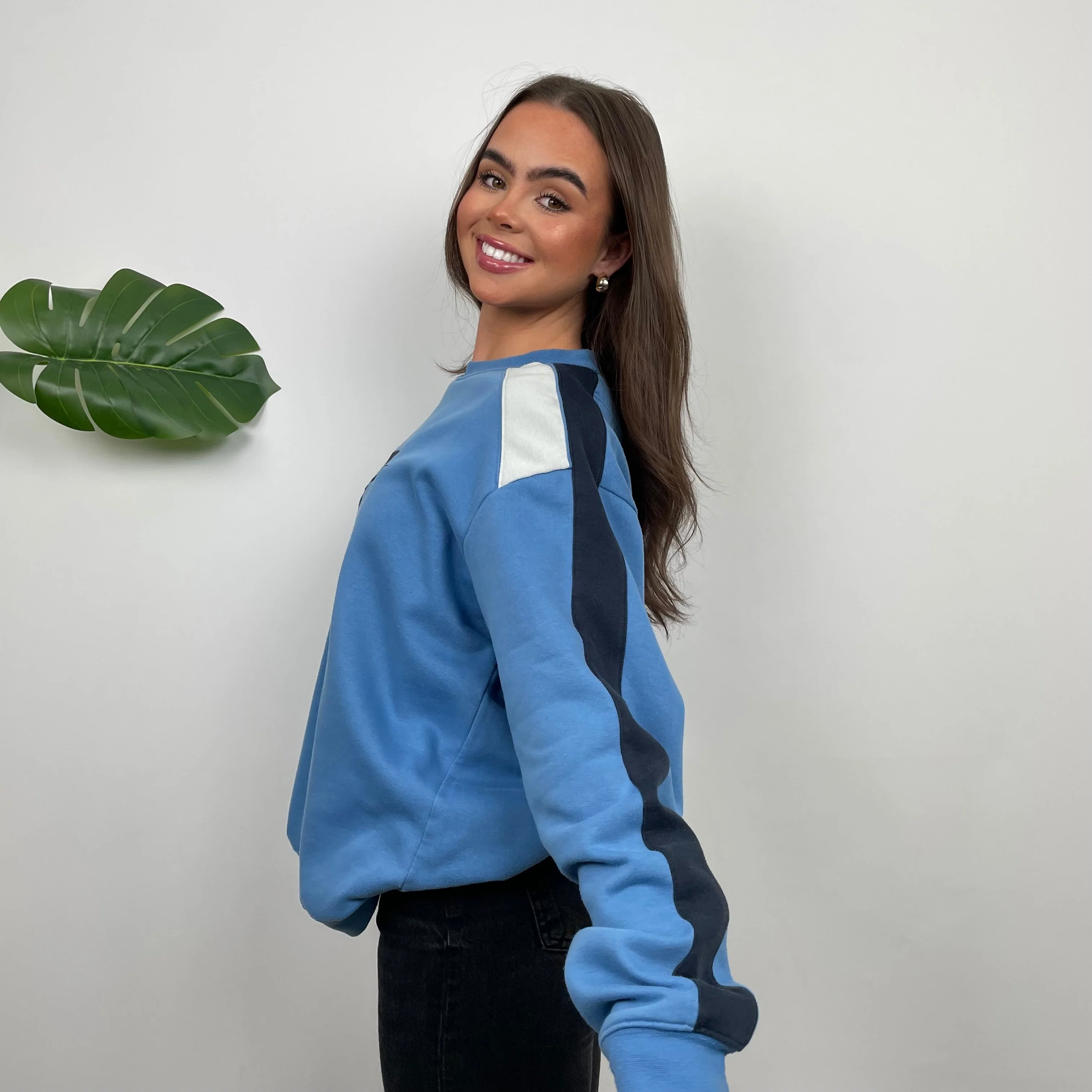Nike Baby Blue Embroidered Spell Out Sweatshirt (L) - Image 4