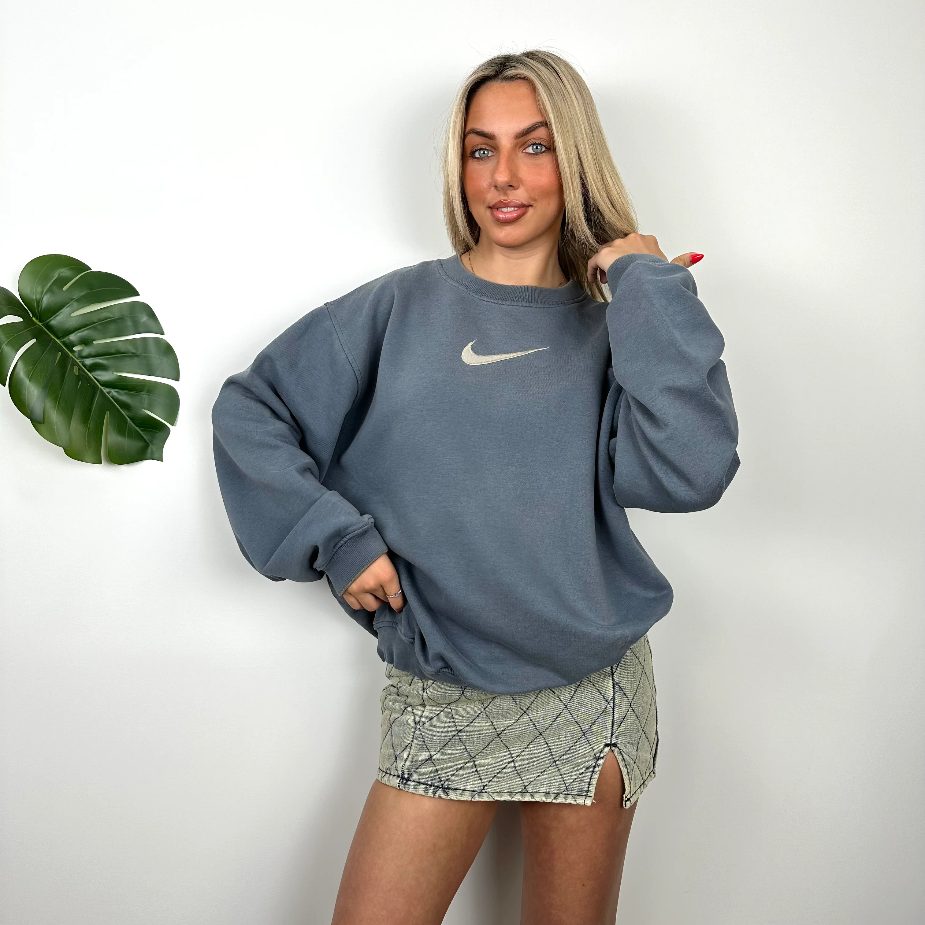 Nike Baby Blue Embroidered Swoosh Sweatshirt (M) - Image 3