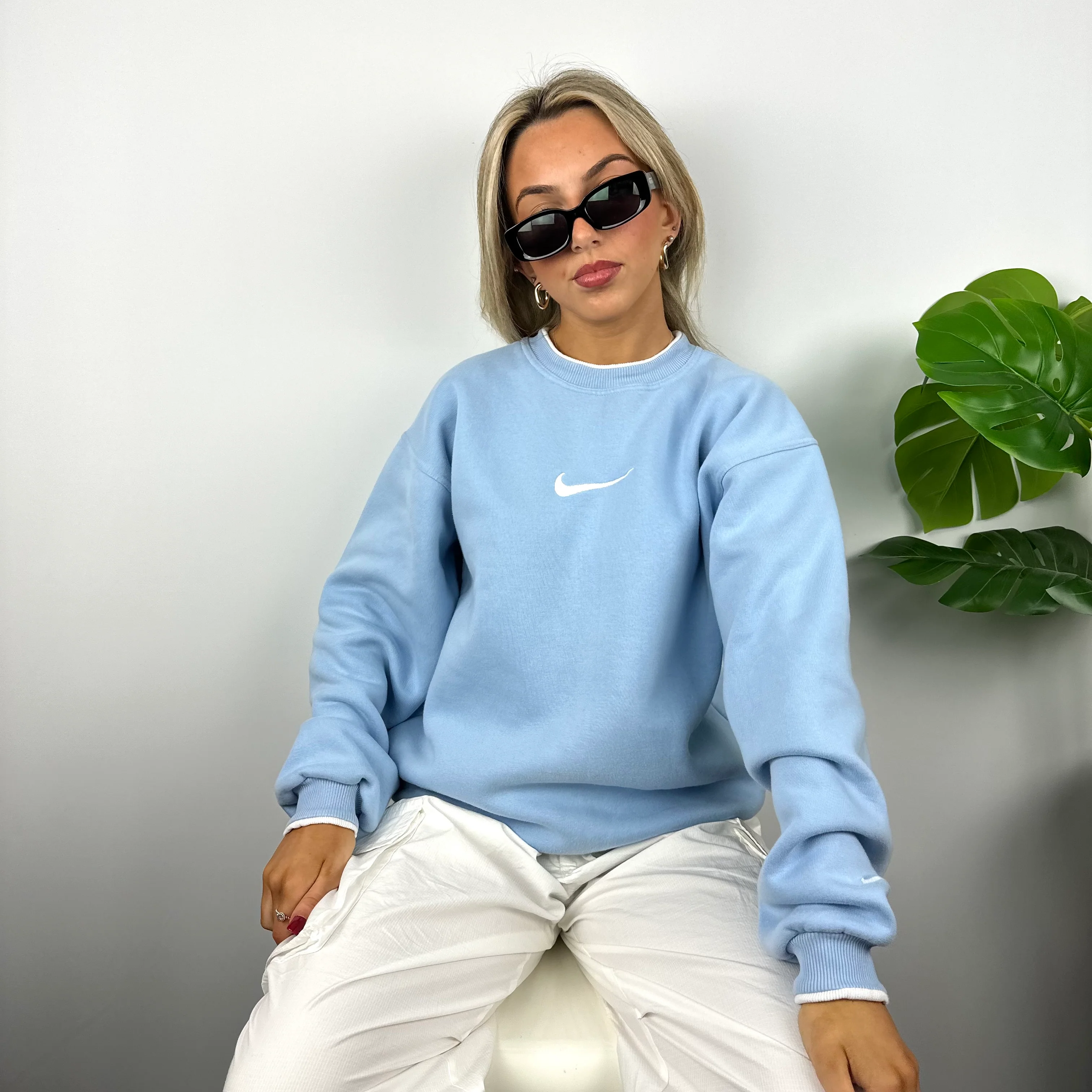 Nike Baby Blue Embroidered Swoosh Sweatshirt (M) - Image 2