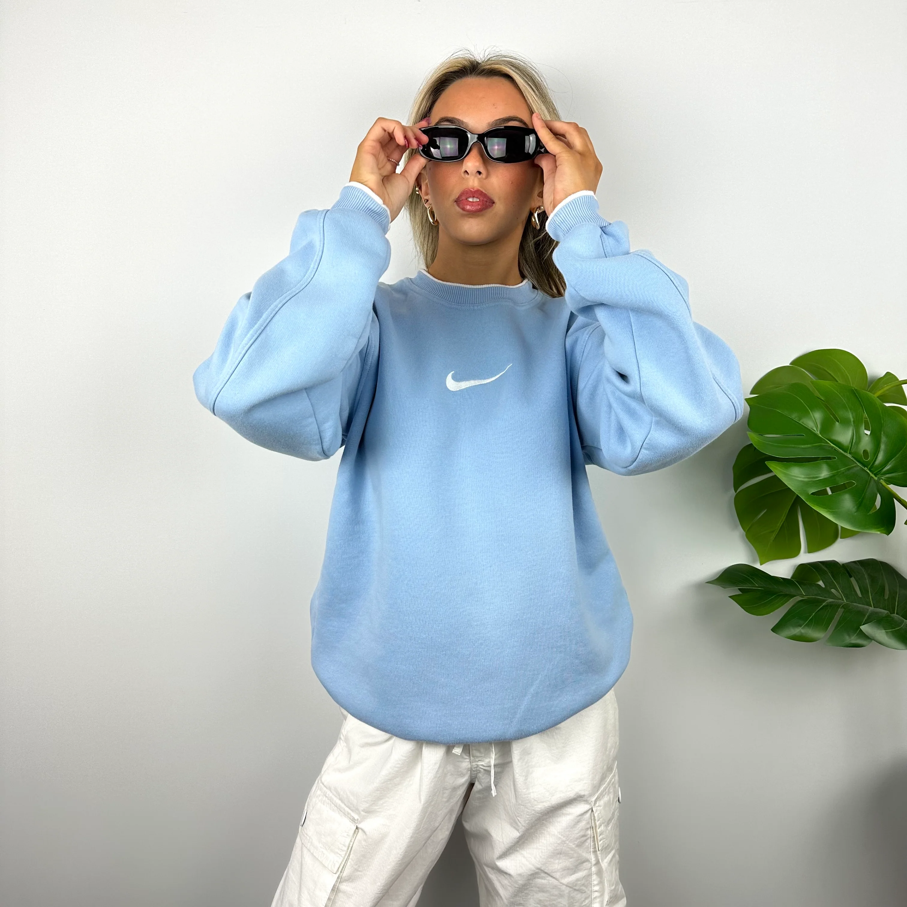 Nike Baby Blue Embroidered Swoosh Sweatshirt (M) - Image 6