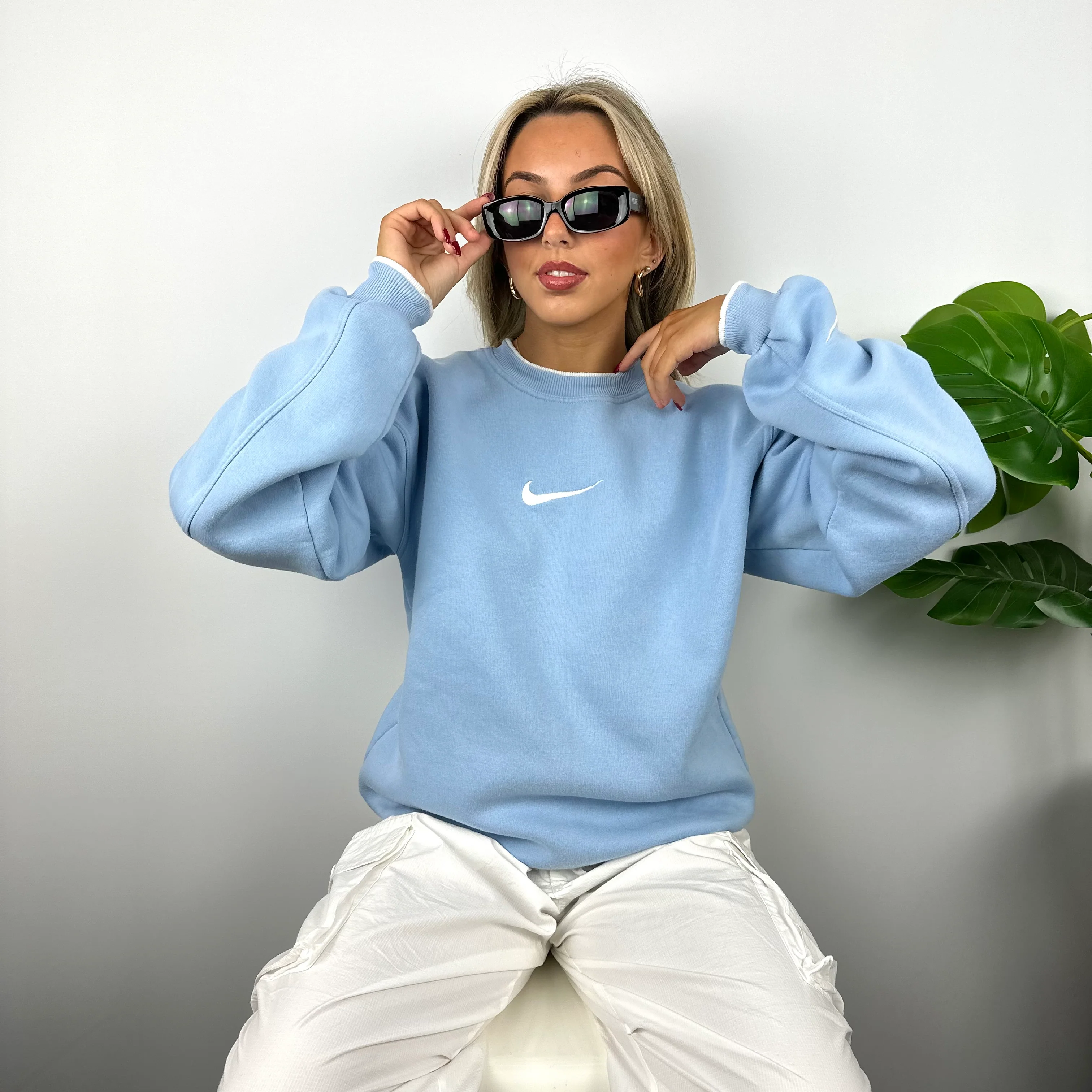 Nike Baby Blue Embroidered Swoosh Sweatshirt (M) - Image 7