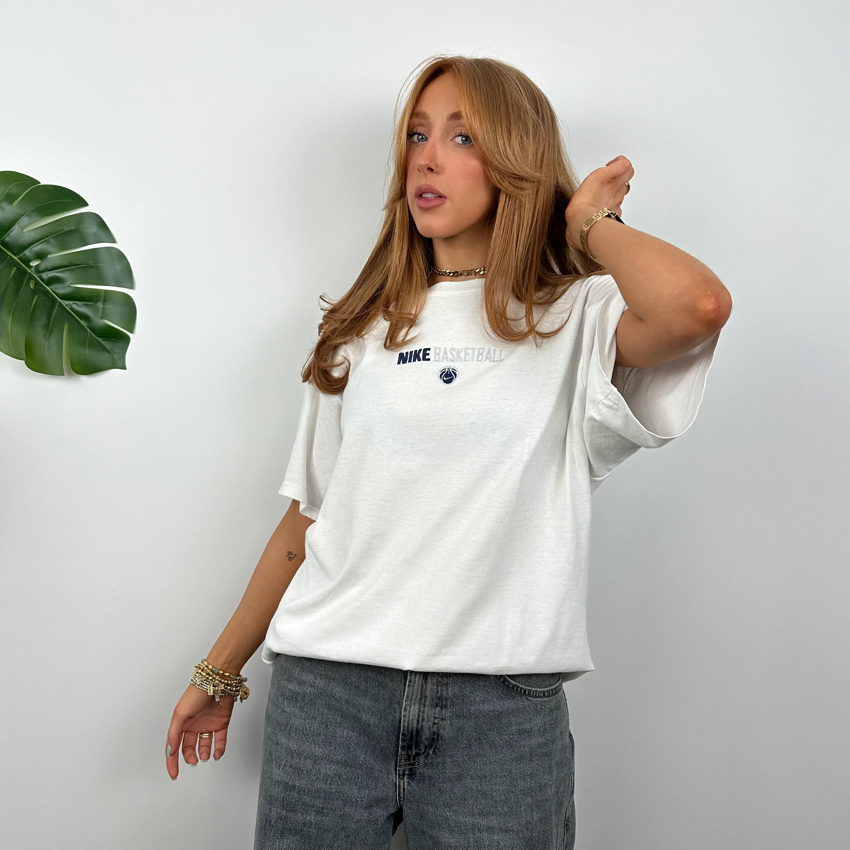Nike Basketball White Embroidered Spell Out T Shirt (M) - Image 3