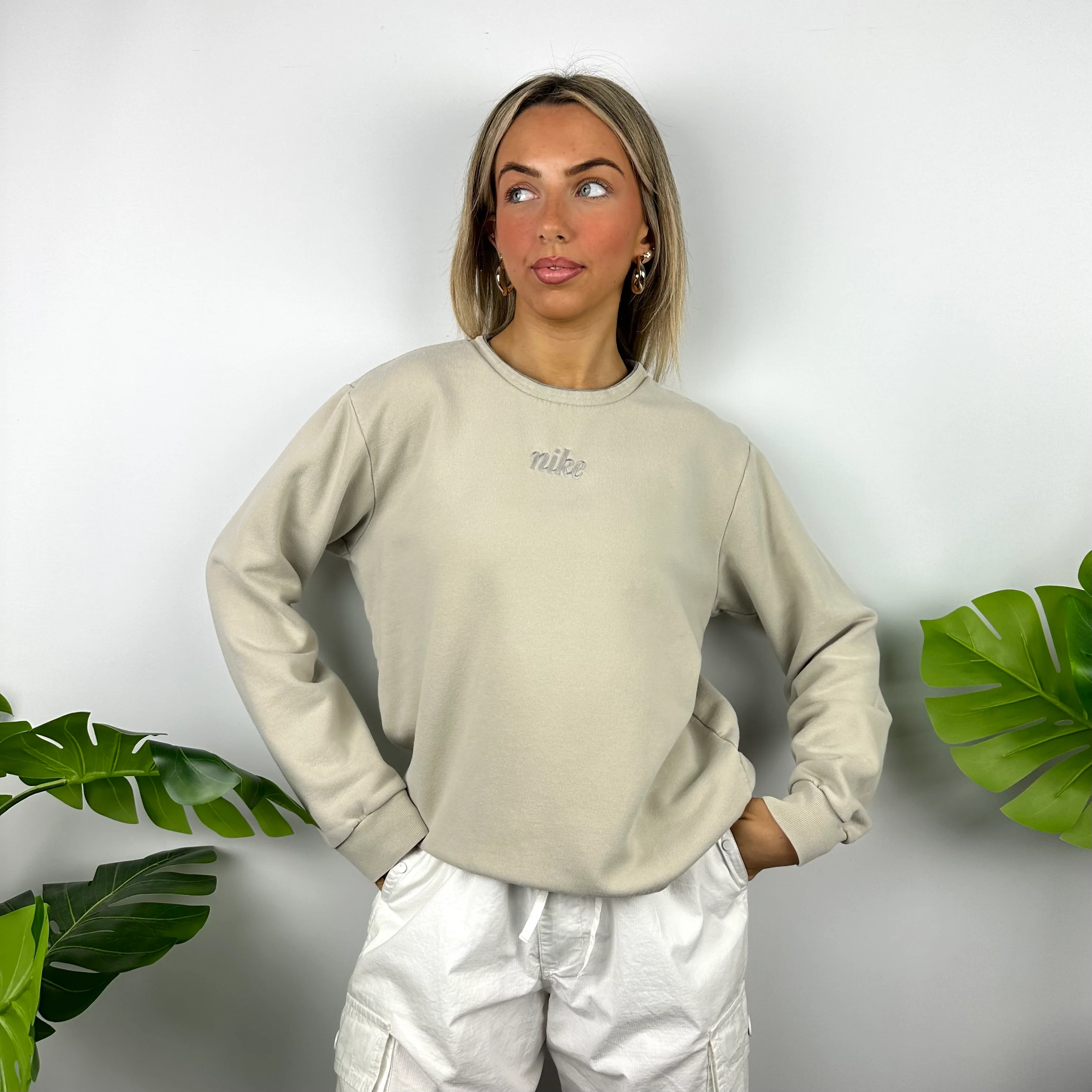 Nike Cream Embroidered Spell Out Sweatshirt (M) - Image 6
