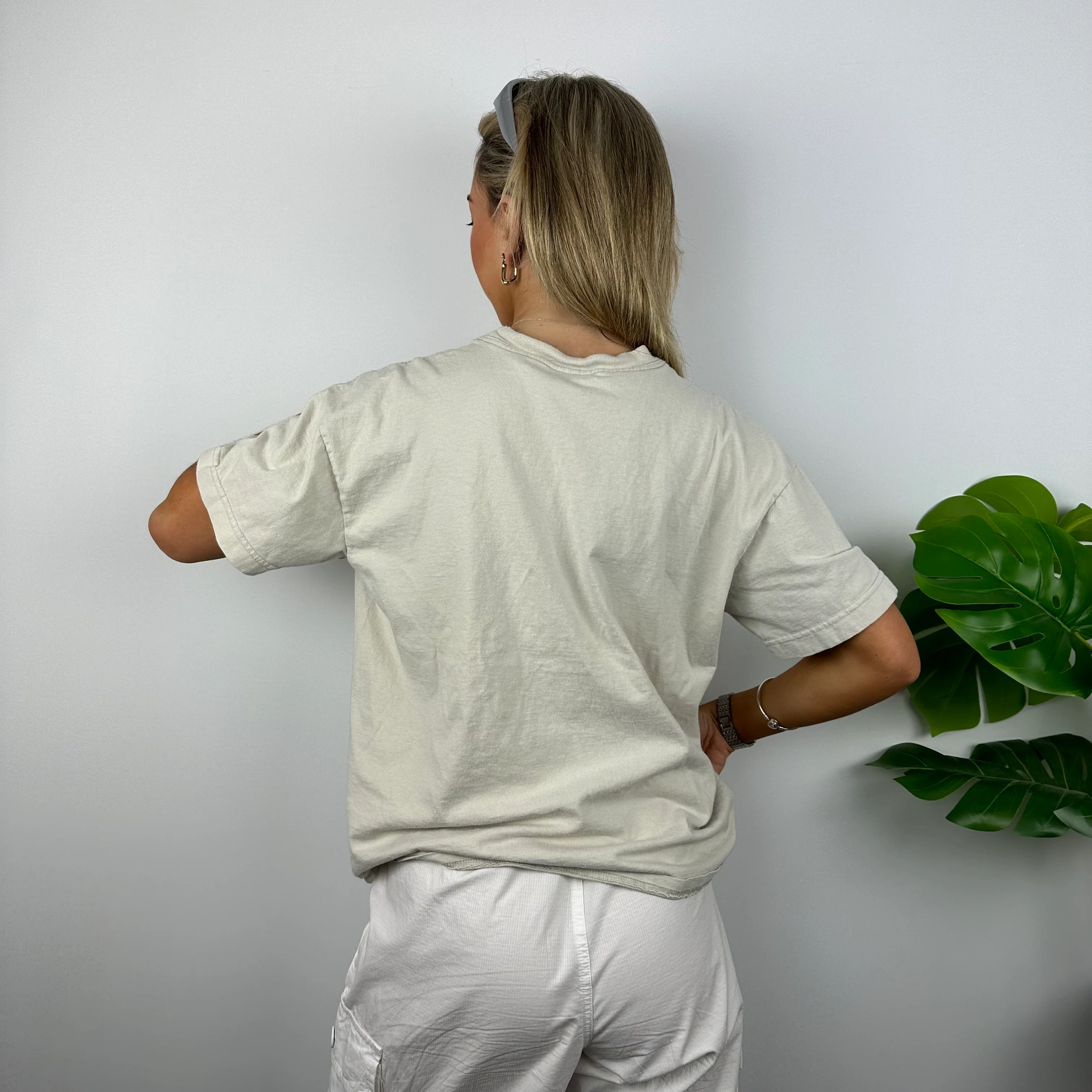 Nike Beige Embroidered Swoosh T Shirt (M) - Image 4