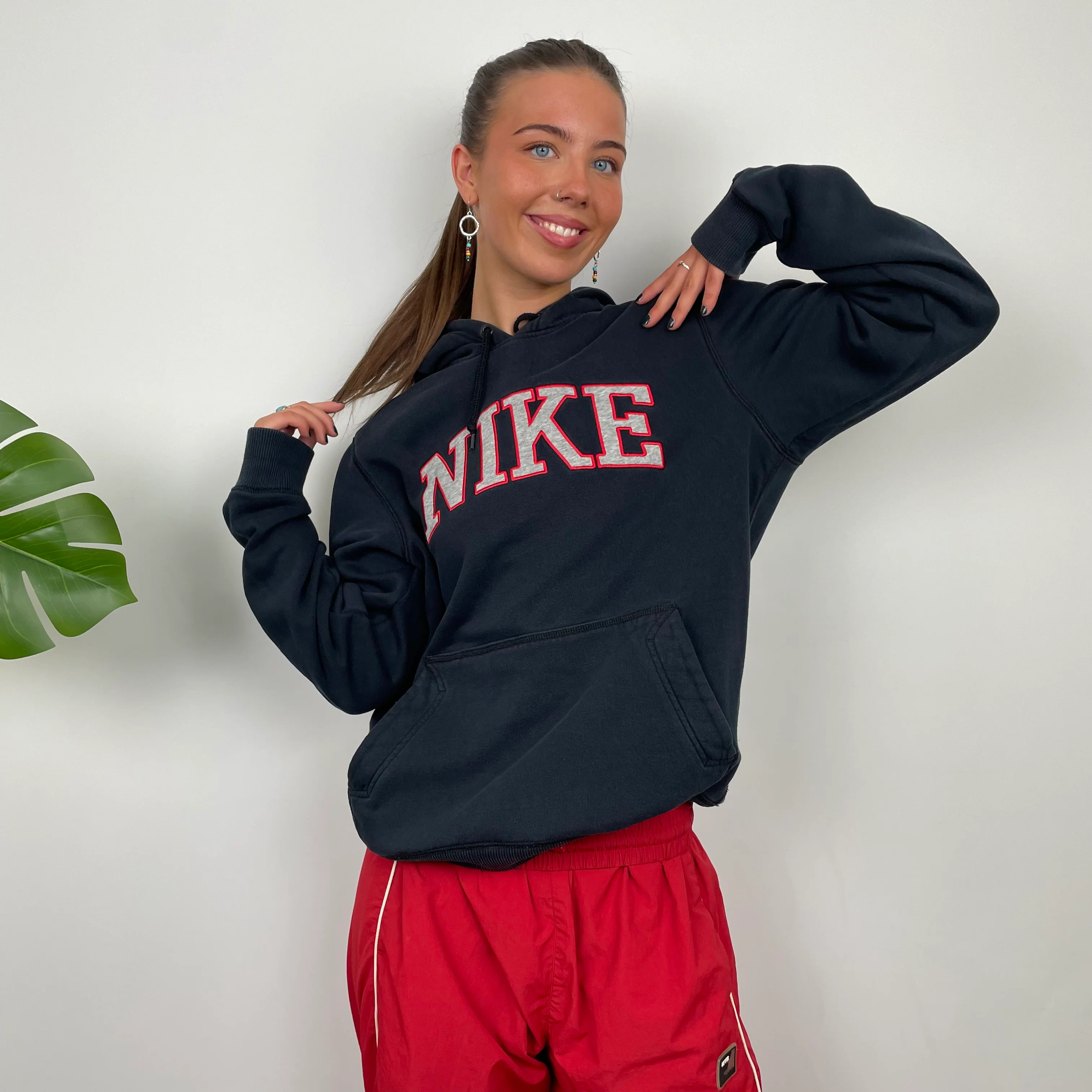 Nike Black Embroidered Spell Out Hoodie (M) - Image 2