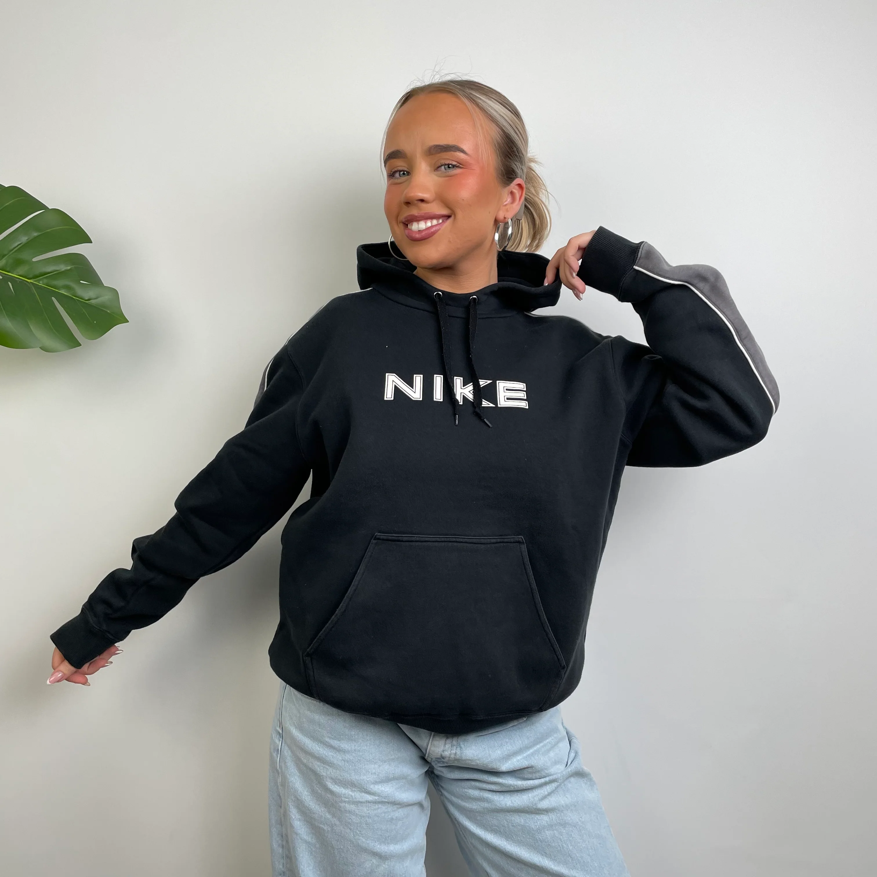 Nike Black Embroidered Spell Out Hoodie (M) - Image 2