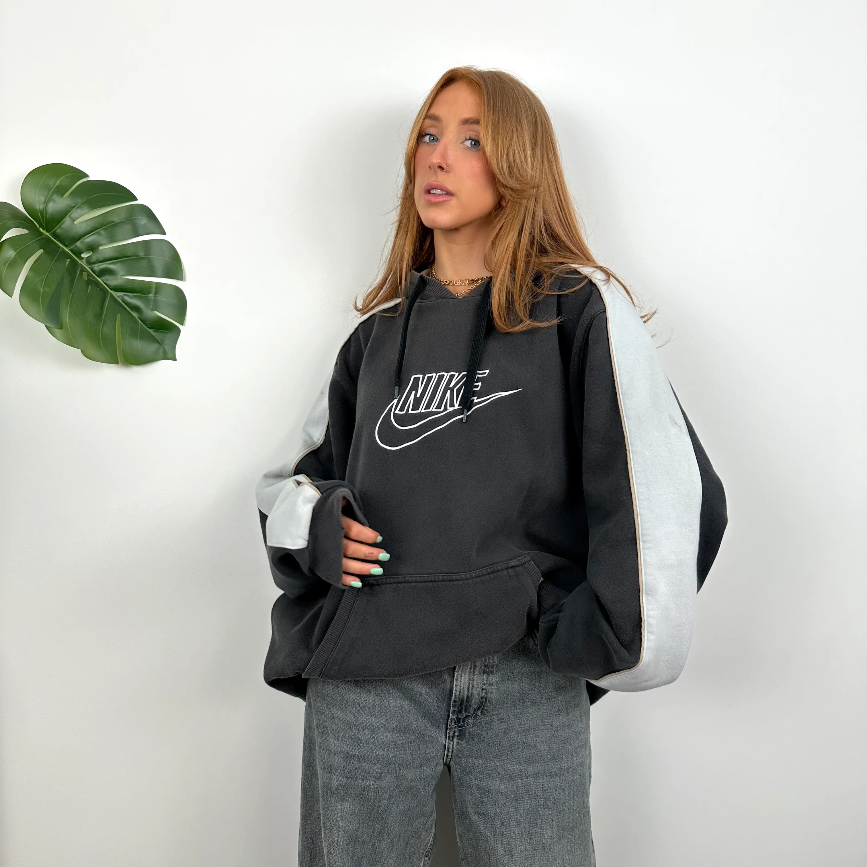 Nike Black Embroidered Spell Out Hoodie (XL) - Image 3