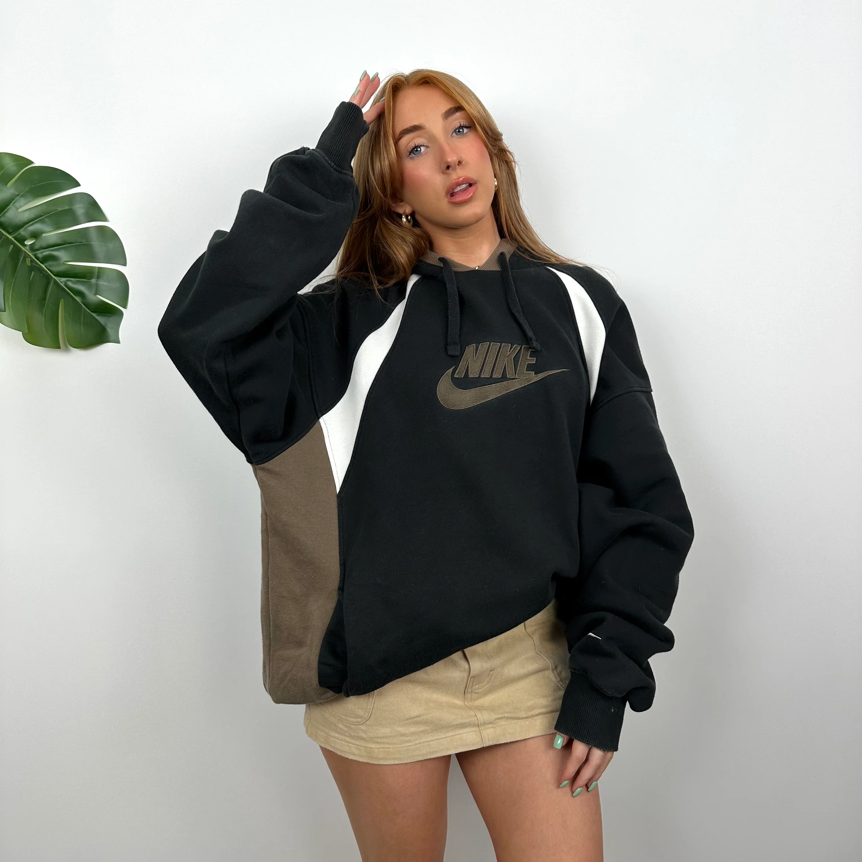 Nike Black Embroidered Spell Out Hoodie (XL) - Image 3