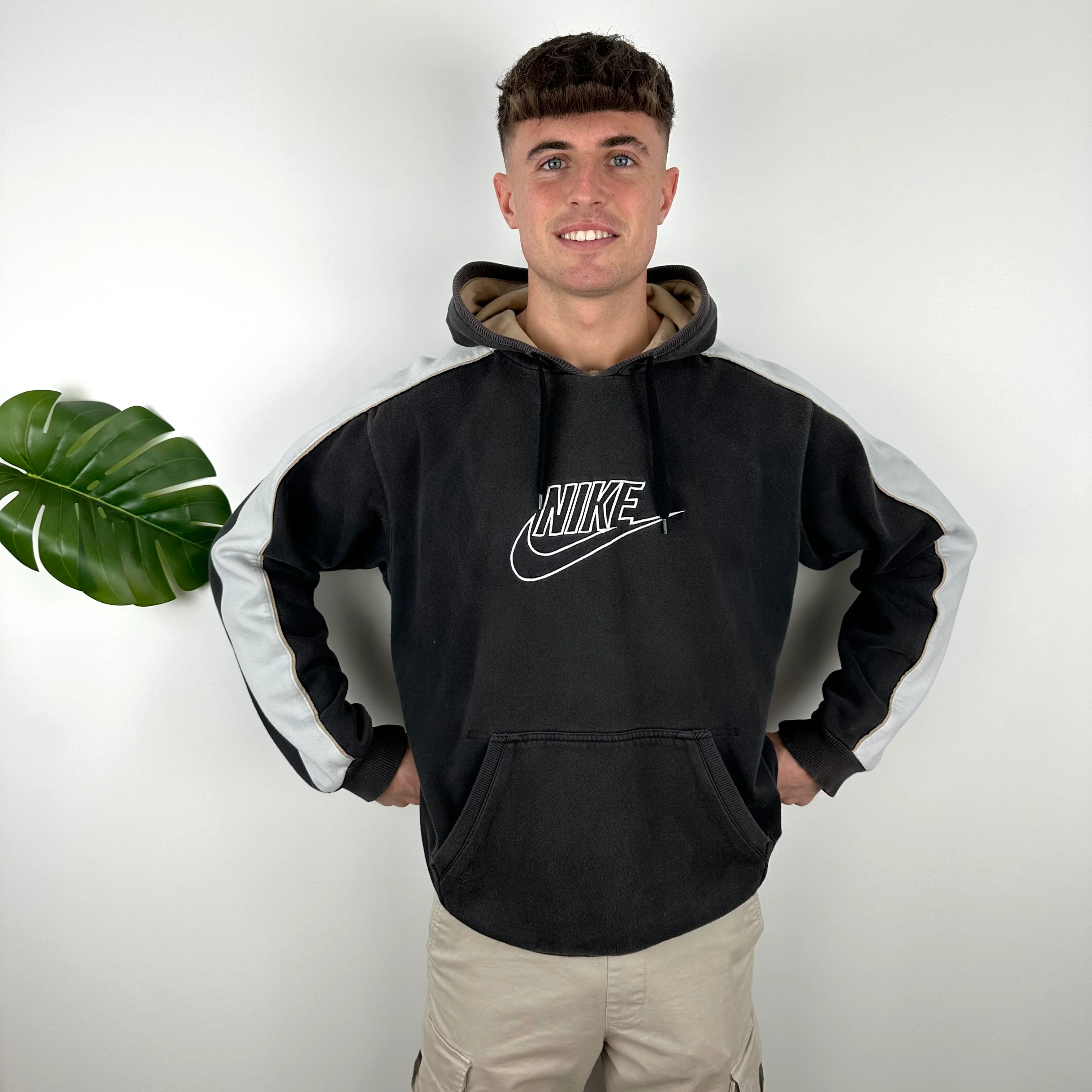 Nike Black Embroidered Spell Out Hoodie (XL) - Image 3