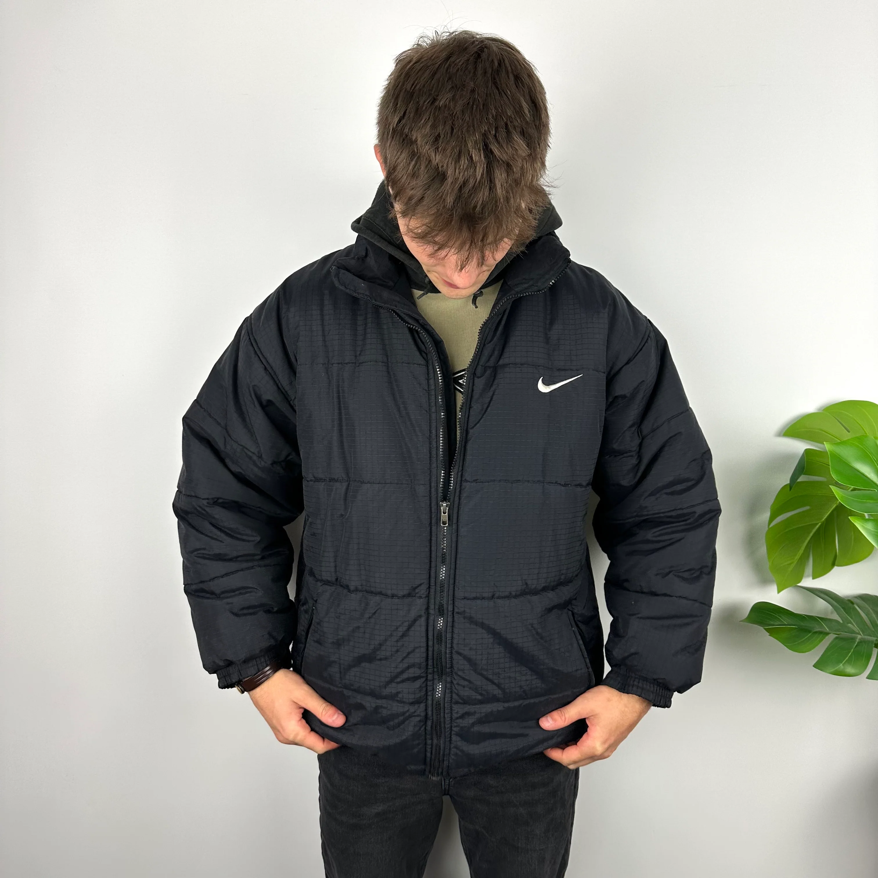 Nike Black Embroidered Spell Out Puffer Jacket (L) - Image 4