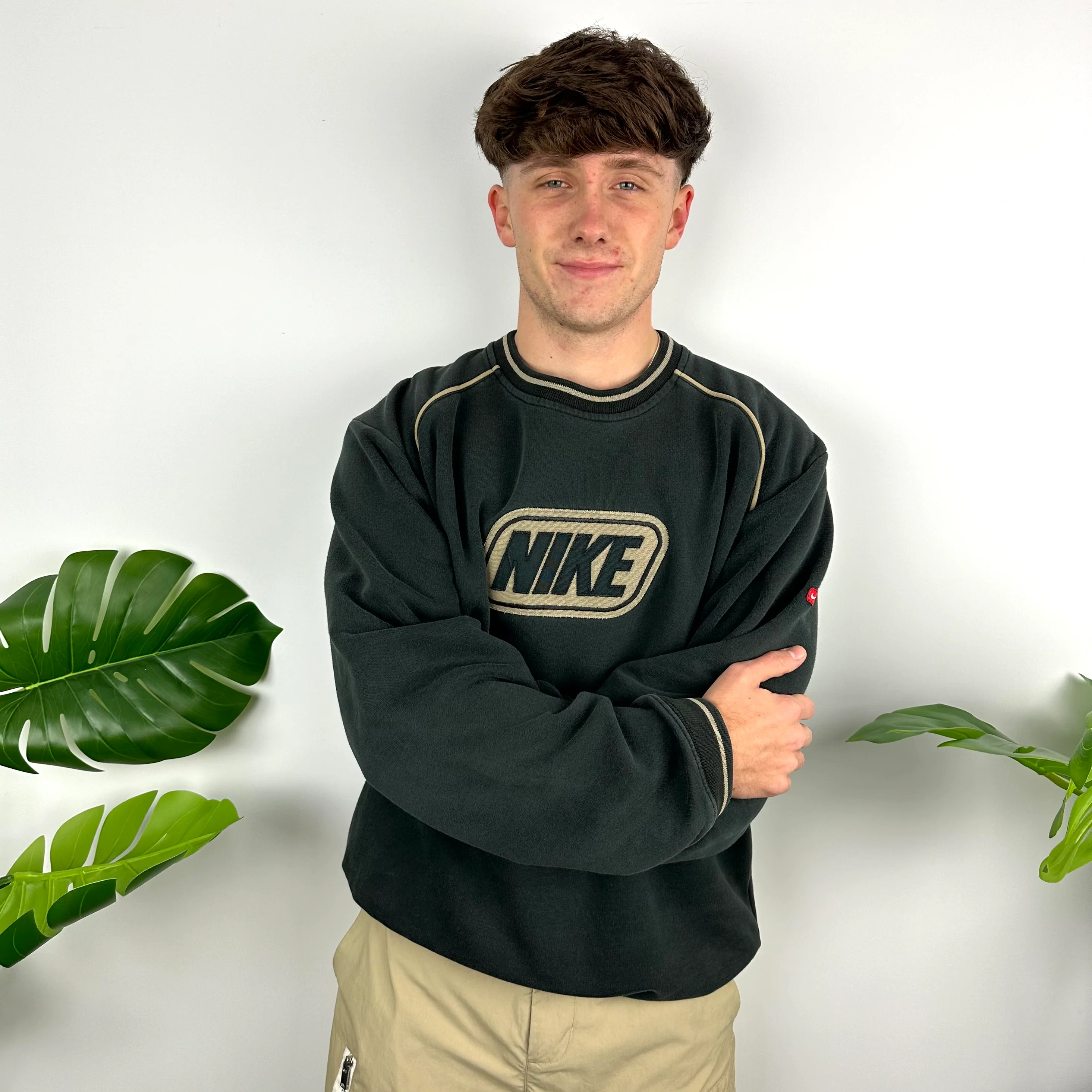 Nike Black Embroidered Spell Out Sweatshirt (L) - Image 3
