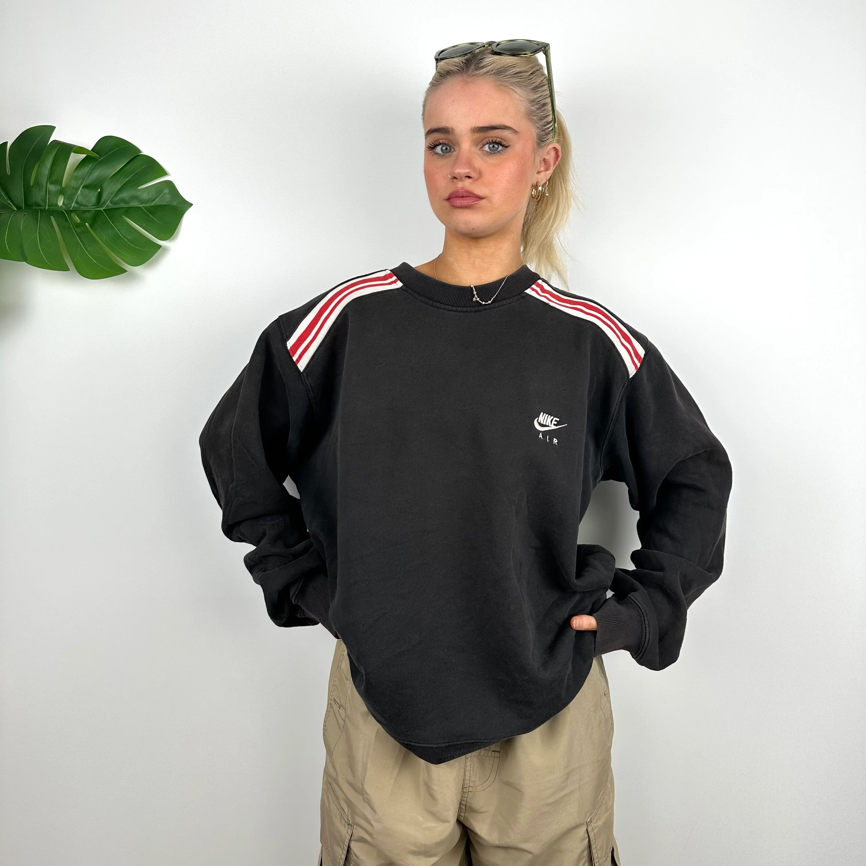 Nike Black Embroidered Spell Out Sweatshirt (M) - Image 4