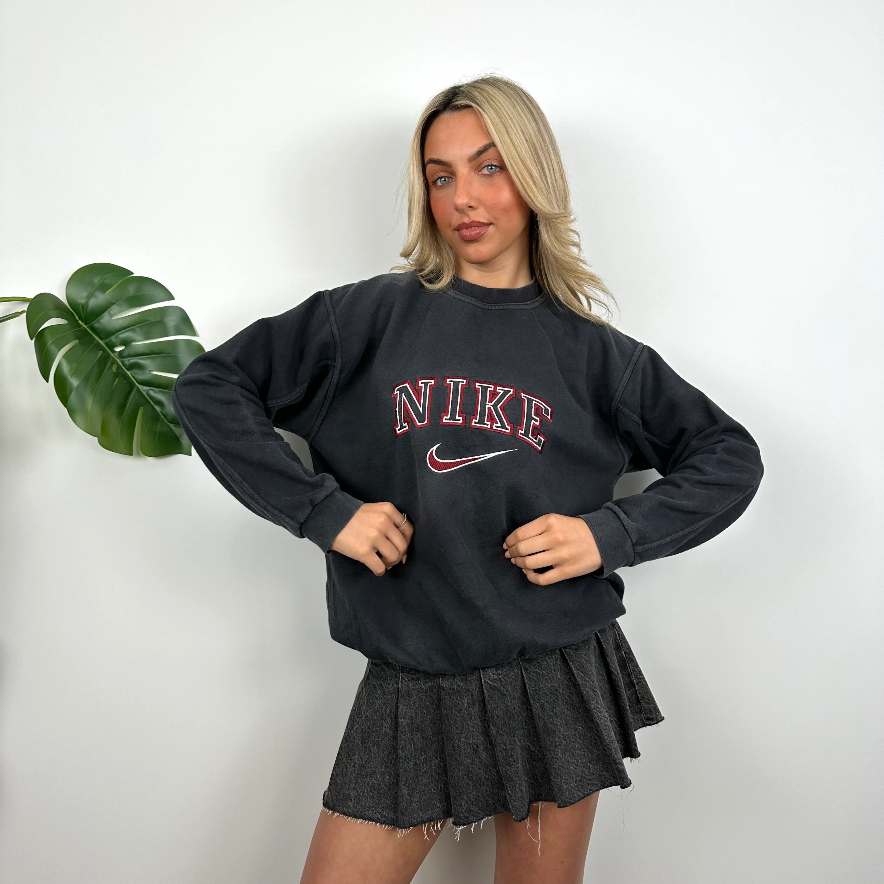 Nike Black Embroidered Spell Out Sweatshirt (M) - Image 5