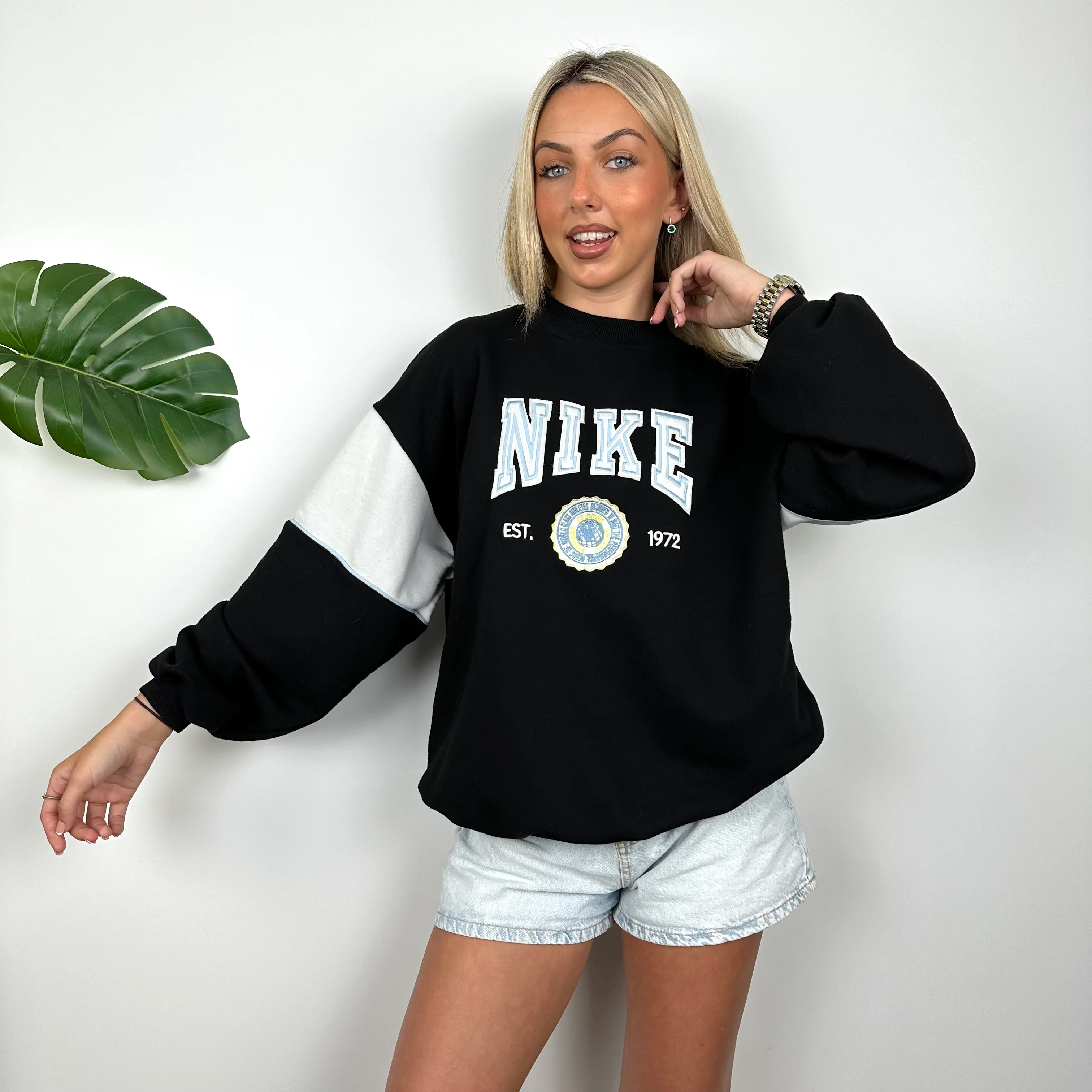Nike Black Embroidered Spell Out Sweatshirt (M) - Image 3