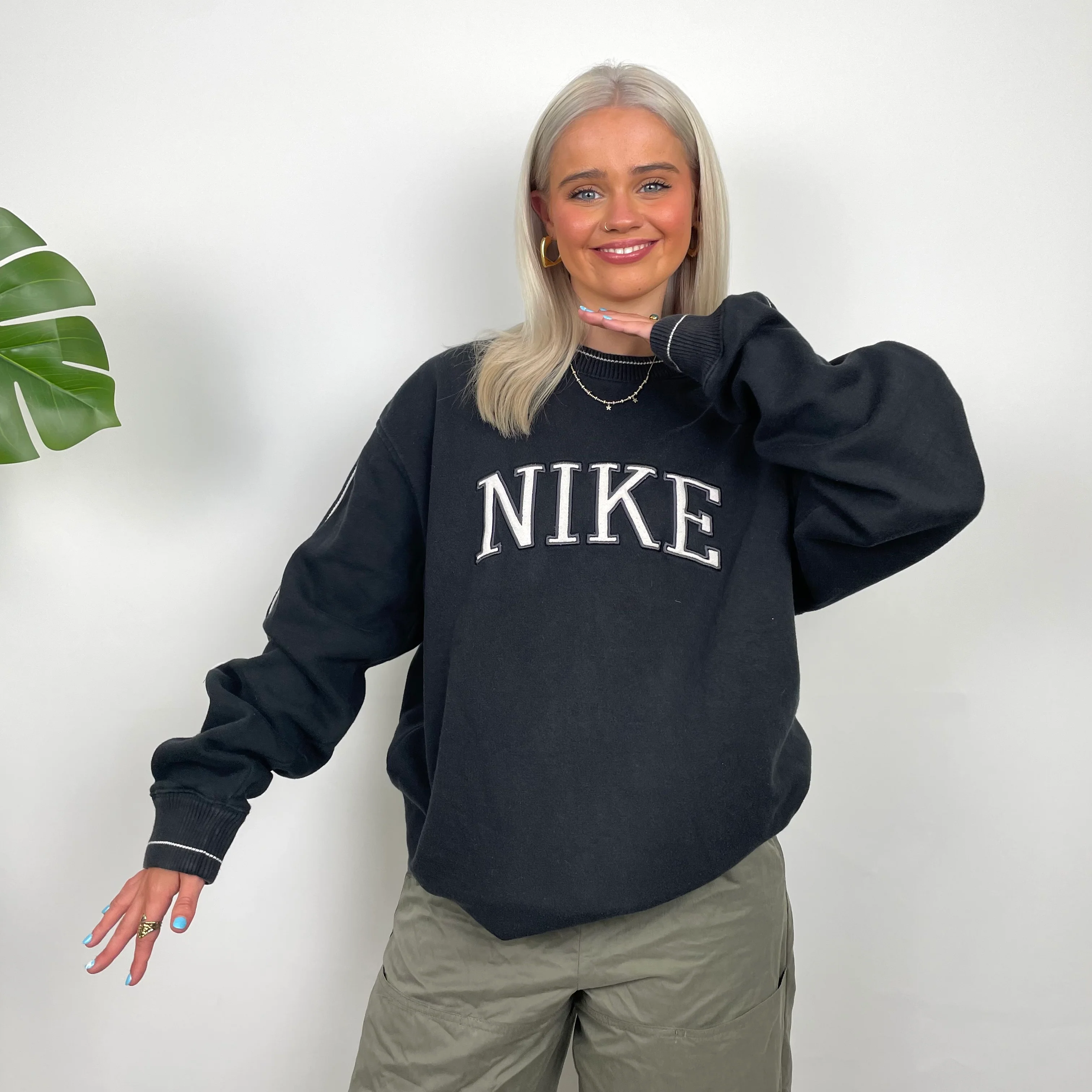 Nike Black Embroidered Spell Out Sweatshirt (L) - Image 2