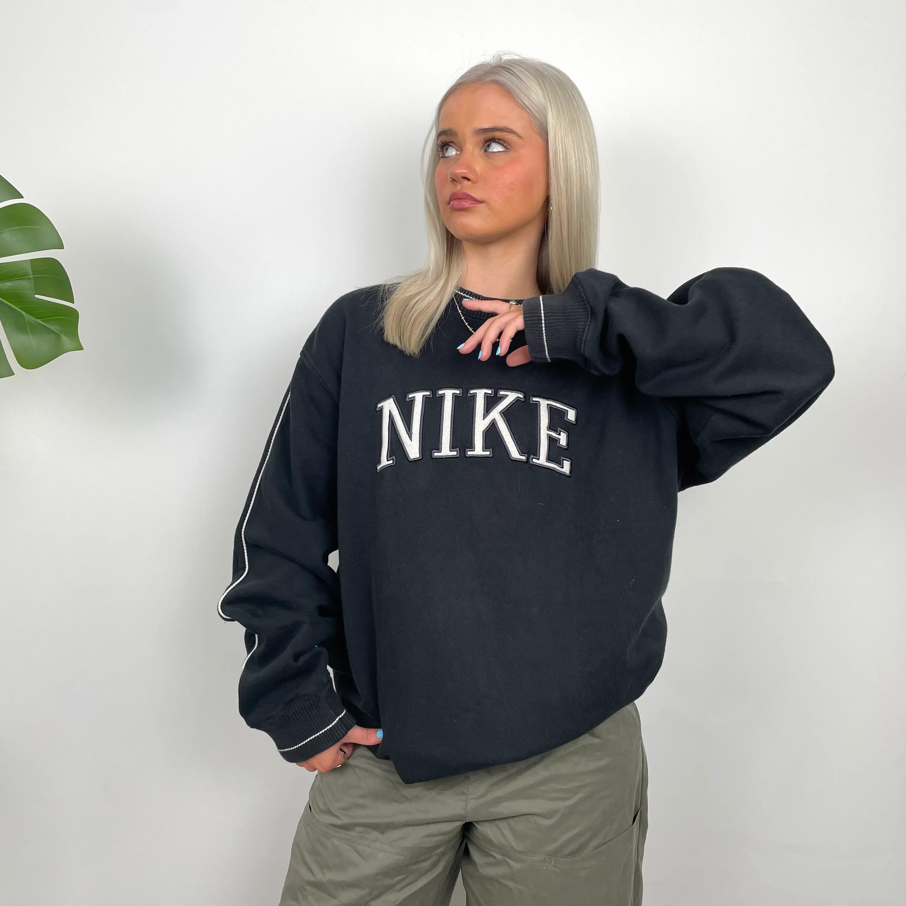 Nike Black Embroidered Spell Out Sweatshirt (L) - Image 5