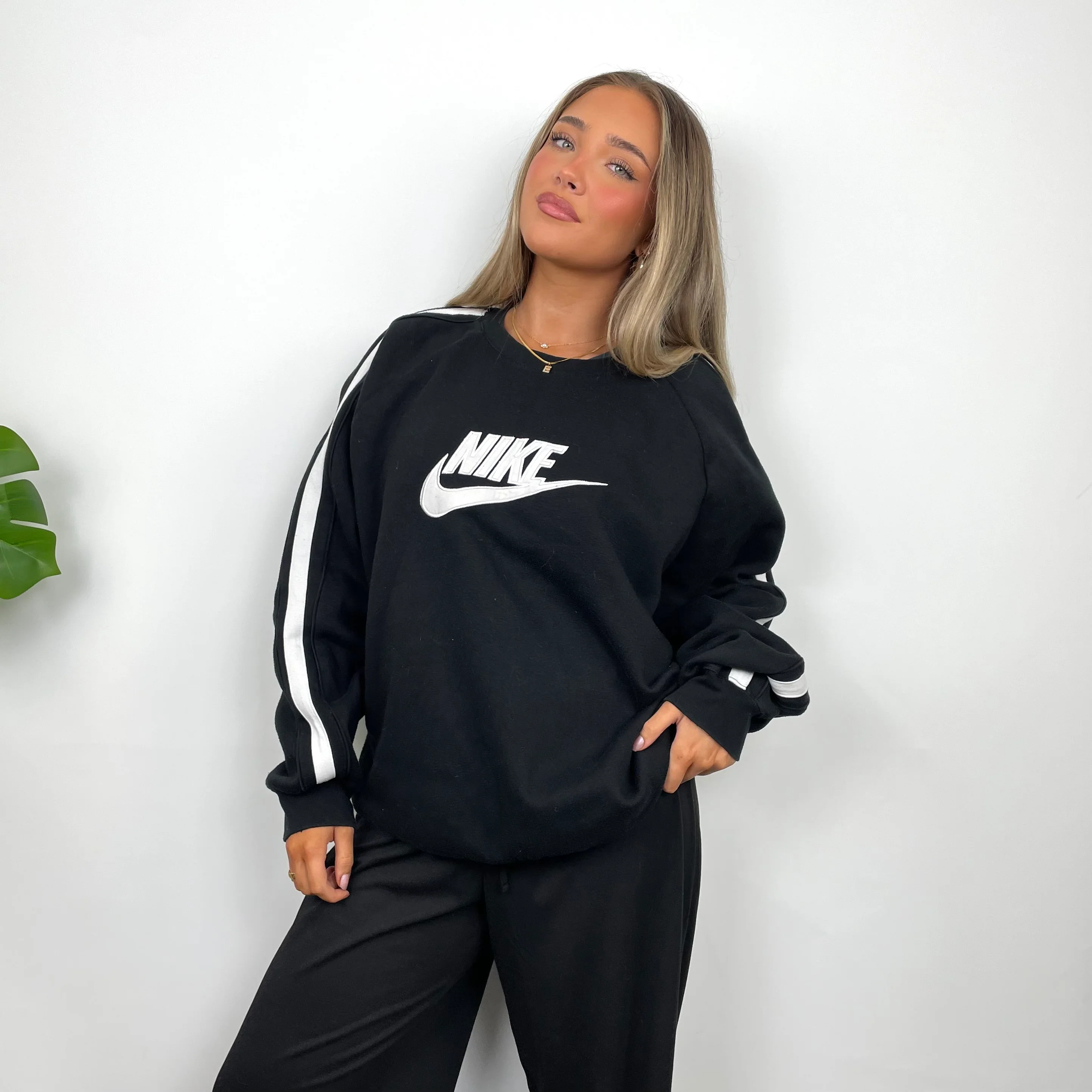 Nike Black Embroidered Spell Out Sweatshirt (XL) - Image 3