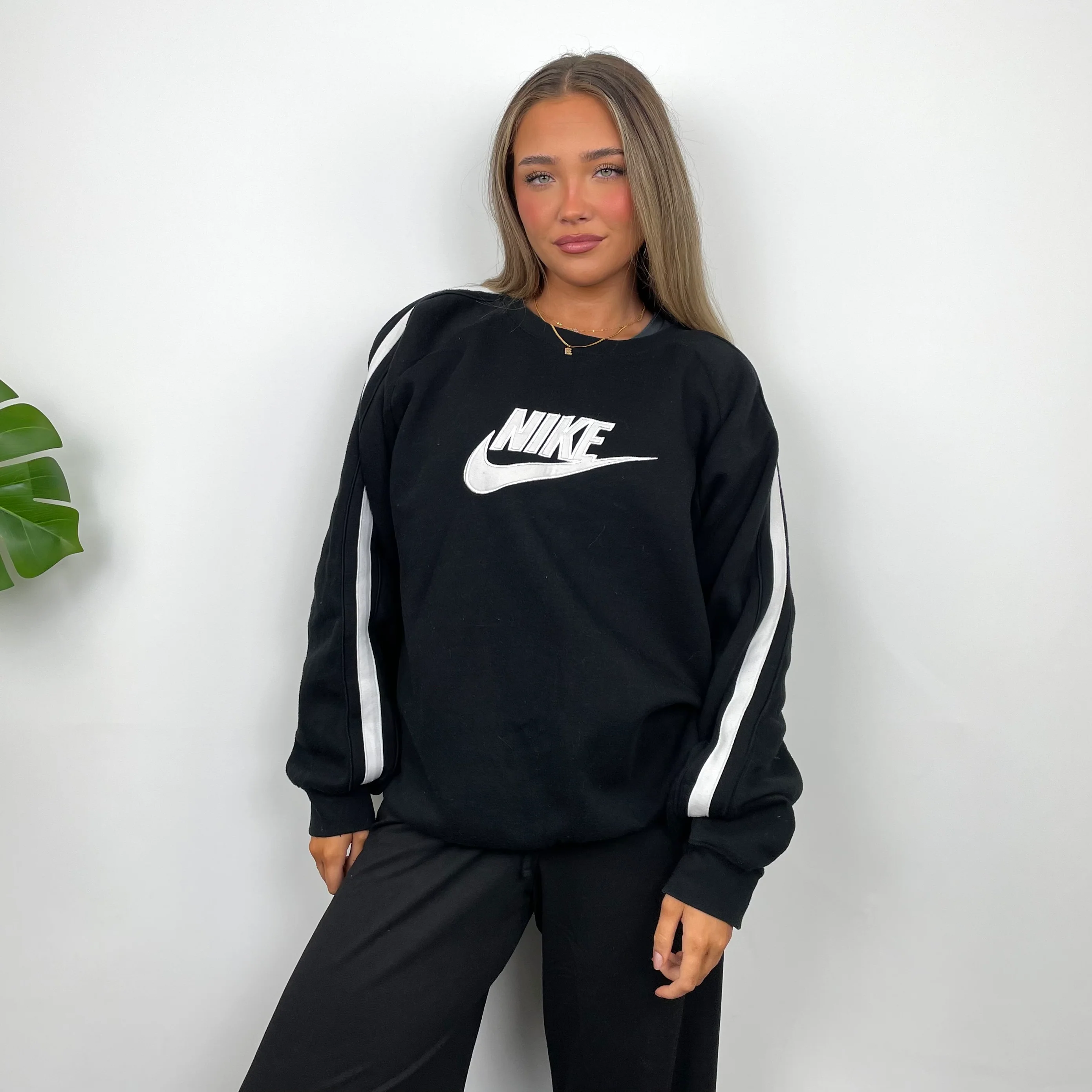 Nike Black Embroidered Spell Out Sweatshirt (XL) - Image 4