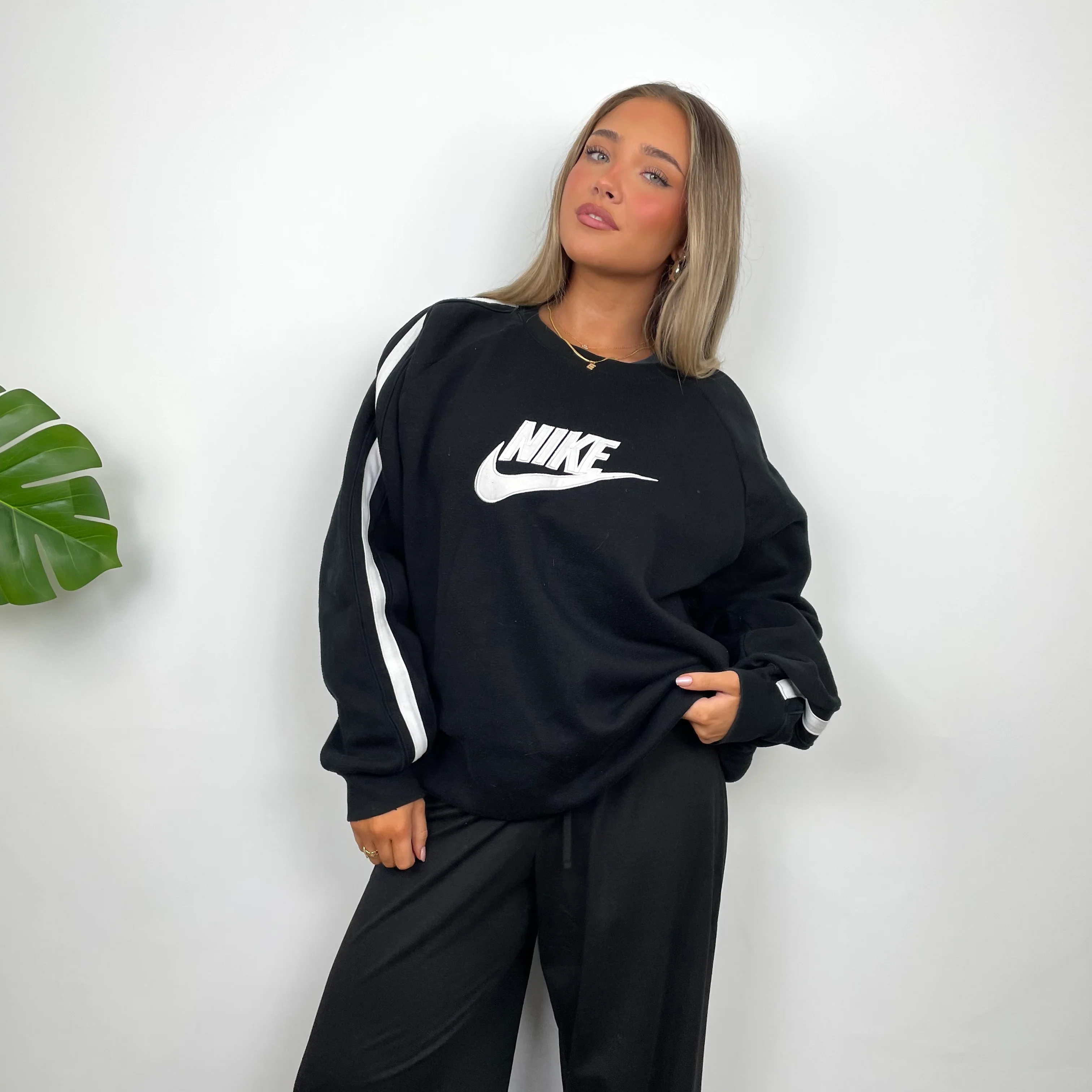 Nike Black Embroidered Spell Out Sweatshirt (XL) - Image 6