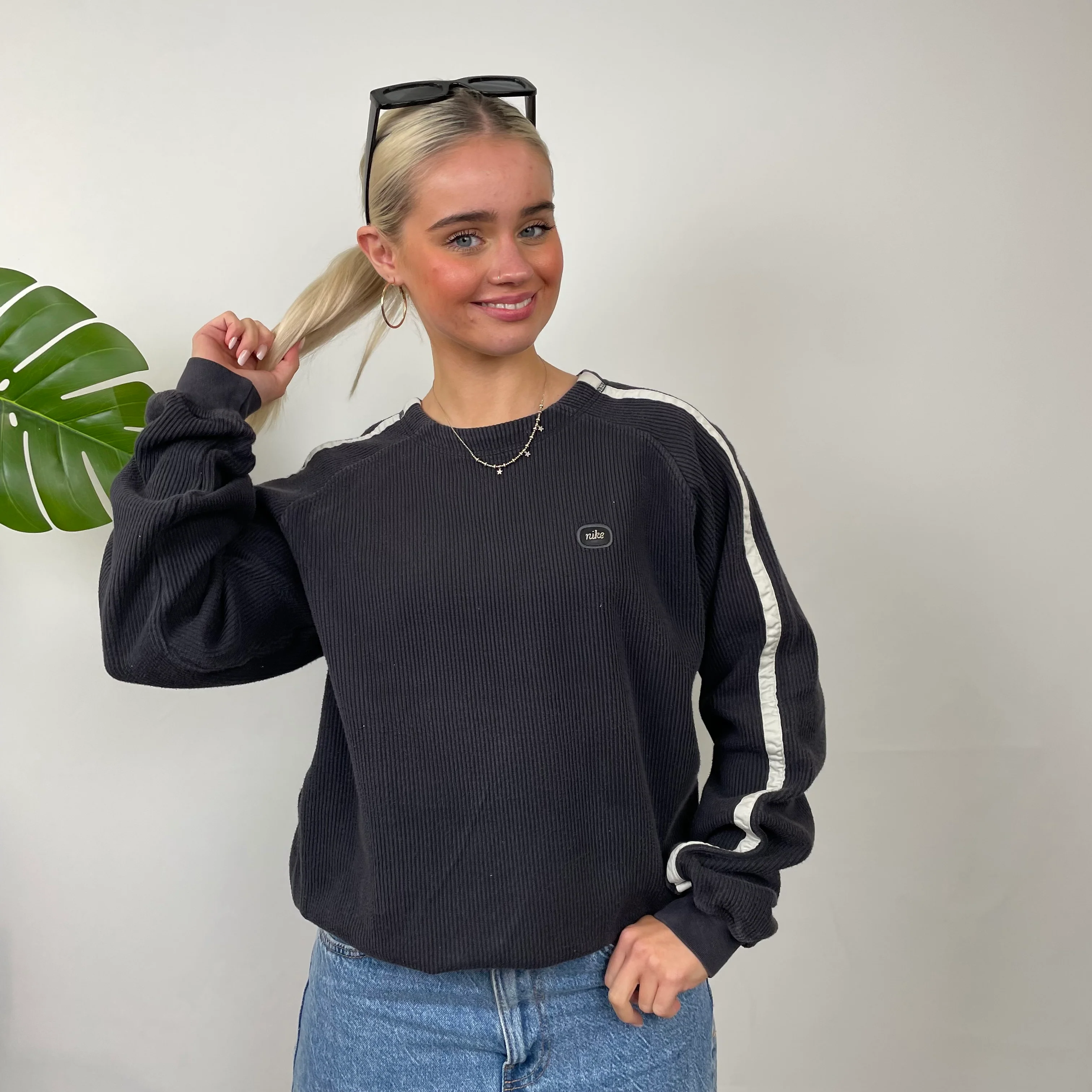 Nike Black Embroidered Spell Out Sweatshirt (M) - Image 2