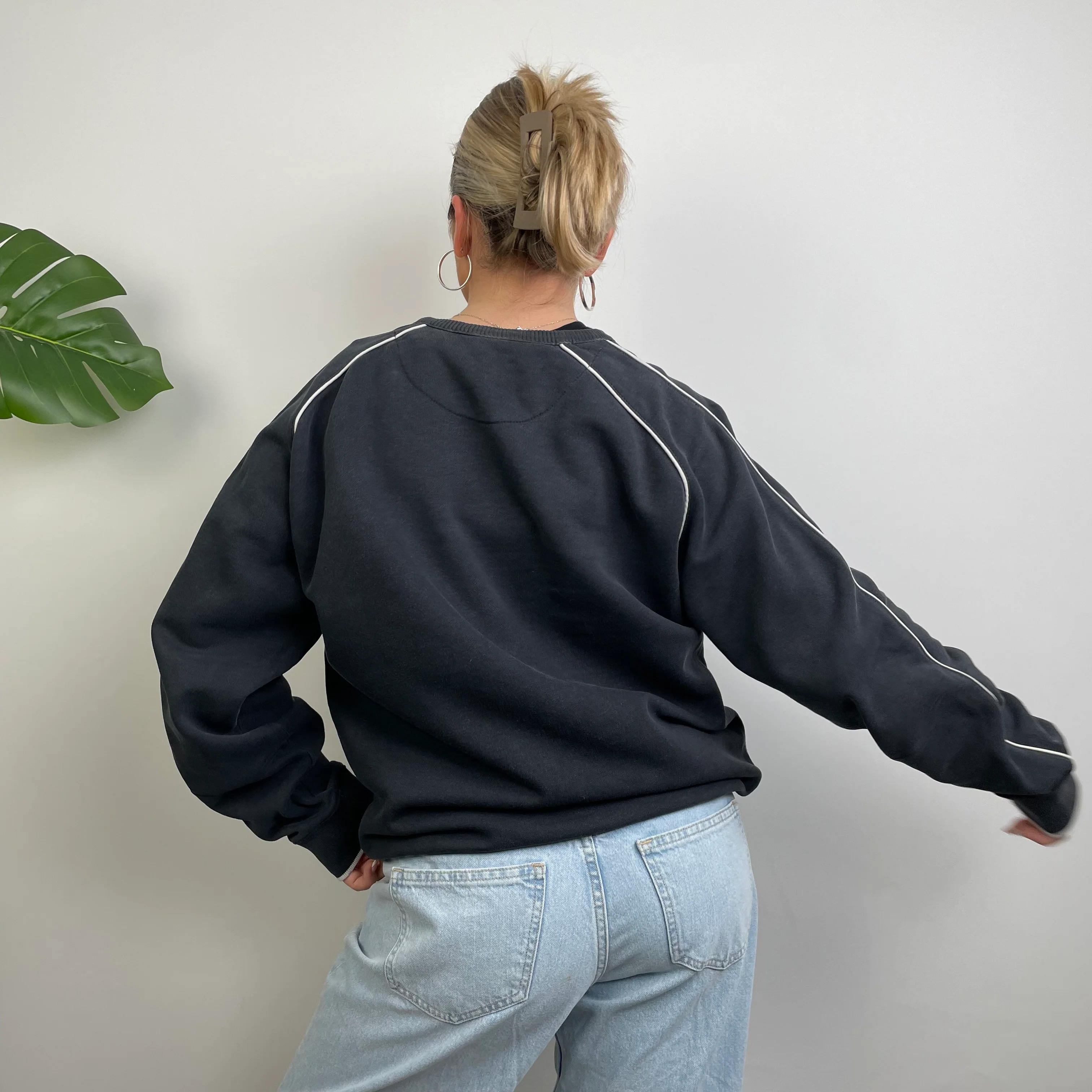 Nike Black Navy Embroidered Spell Out Sweatshirt (M) - Image 10