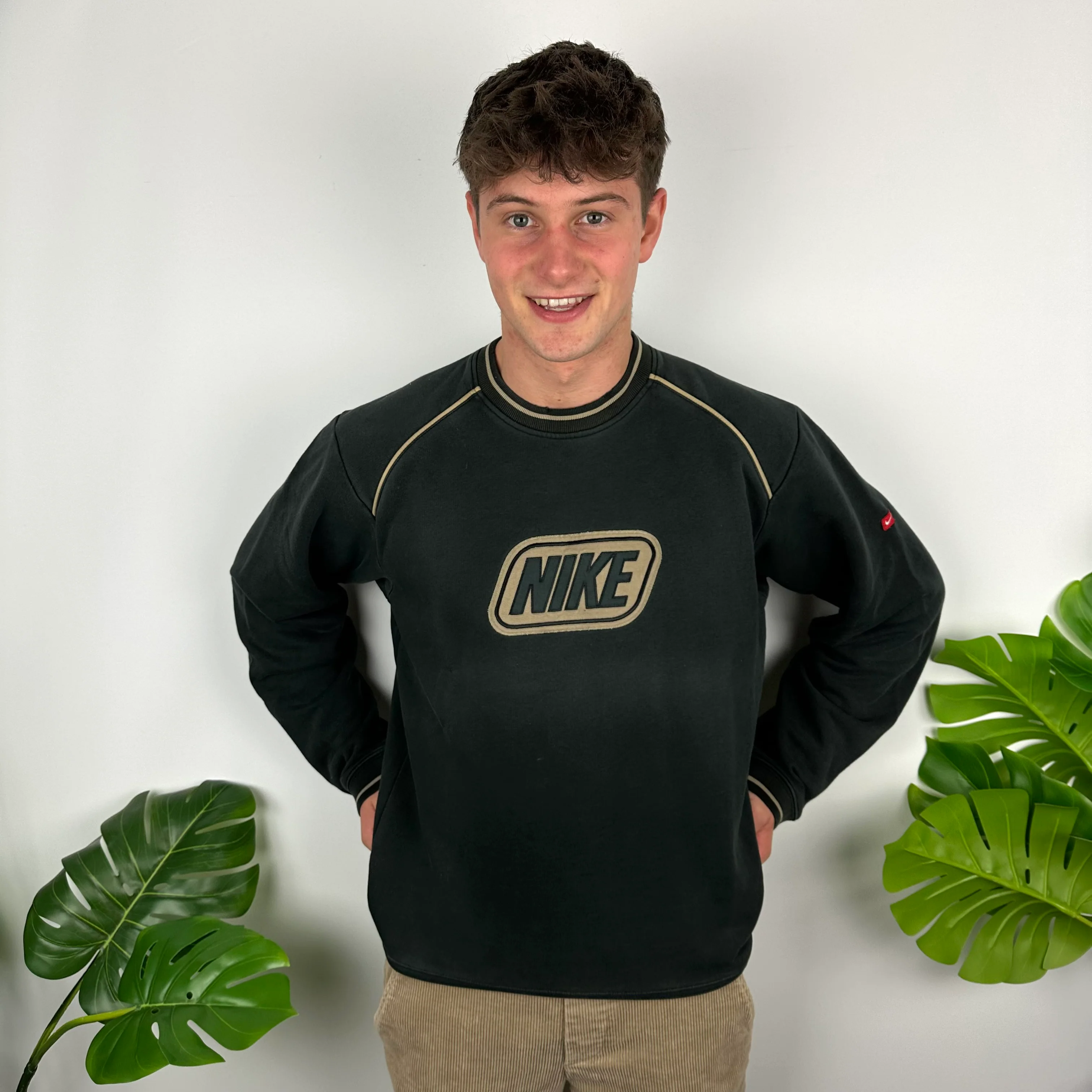 Nike Black Embroidered Spell Out Sweatshirt (M) - Image 3