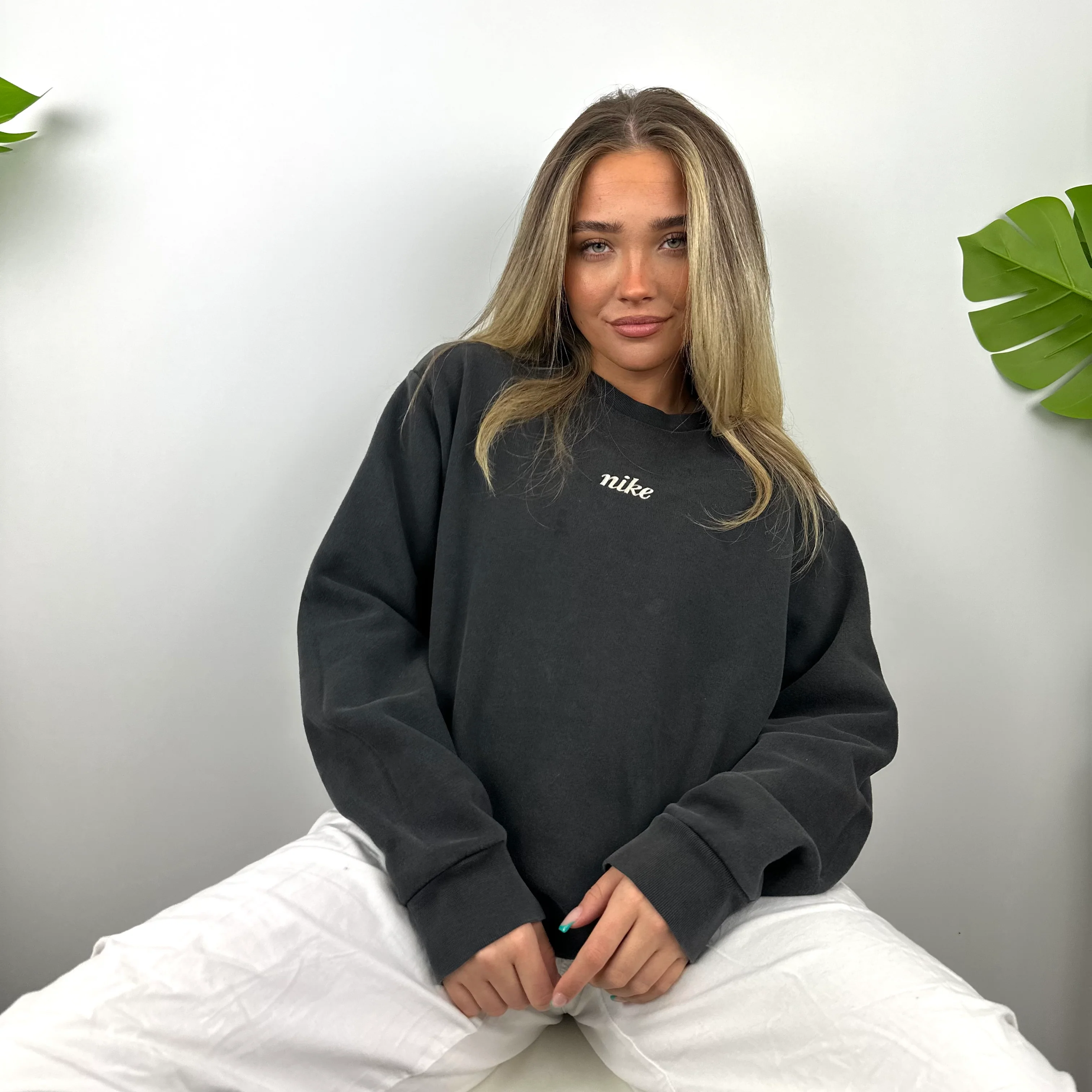 Nike Black Embroidered Spell Out Sweatshirt (L) - Image 2