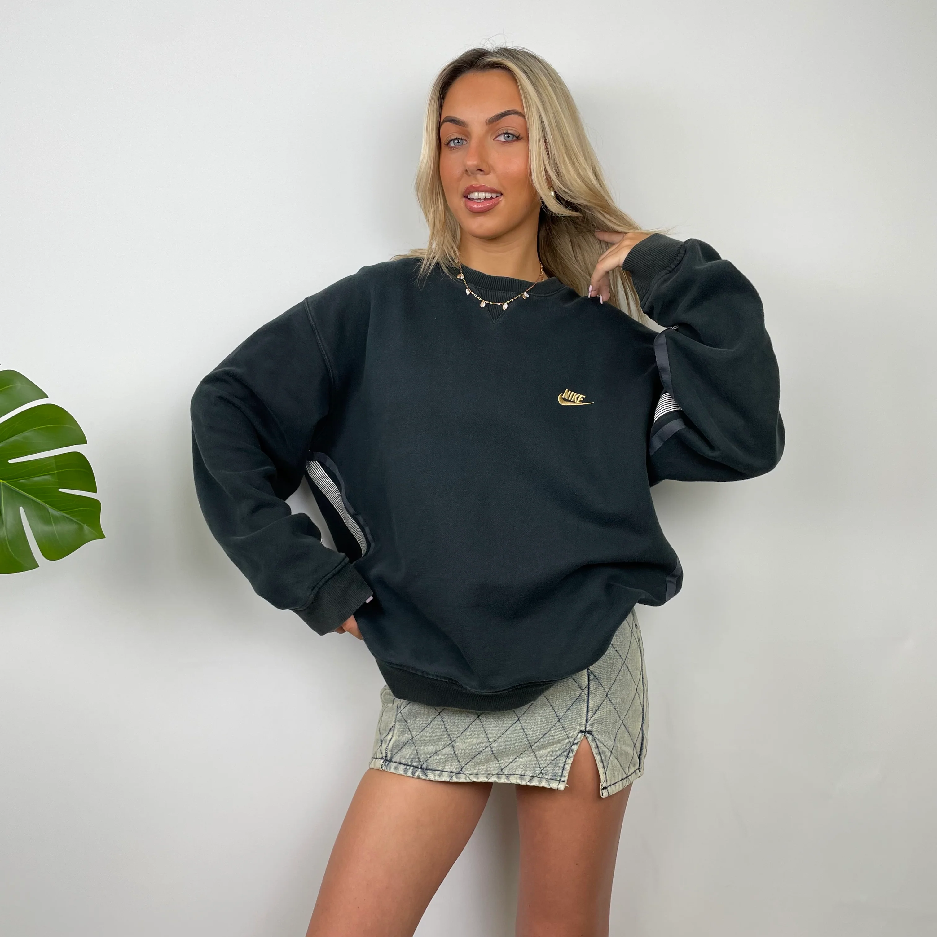 Nike Black Embroidered Spell Out Sweatshirt (L) - Image 2