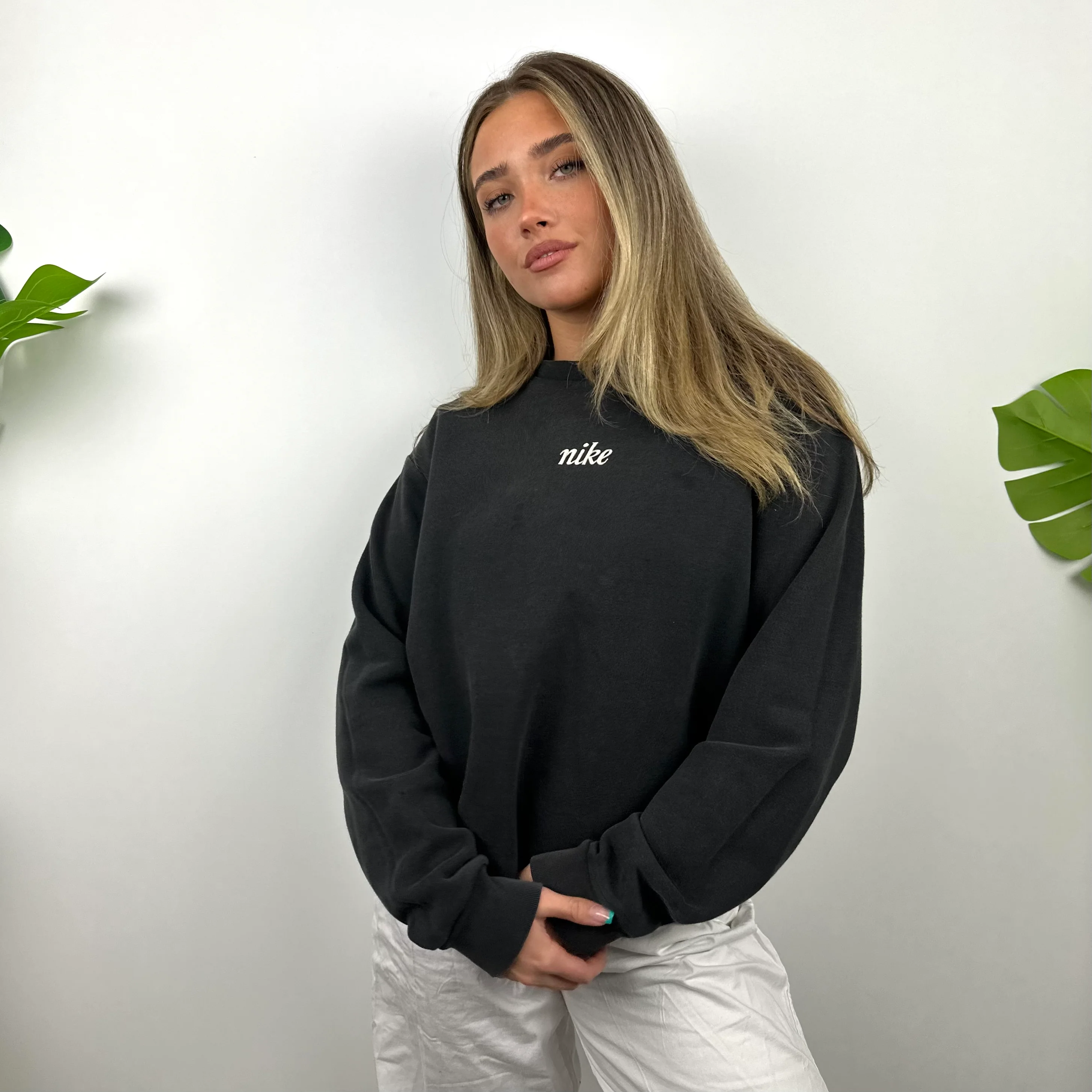 Nike Black Embroidered Spell Out Sweatshirt (L) - Image 5