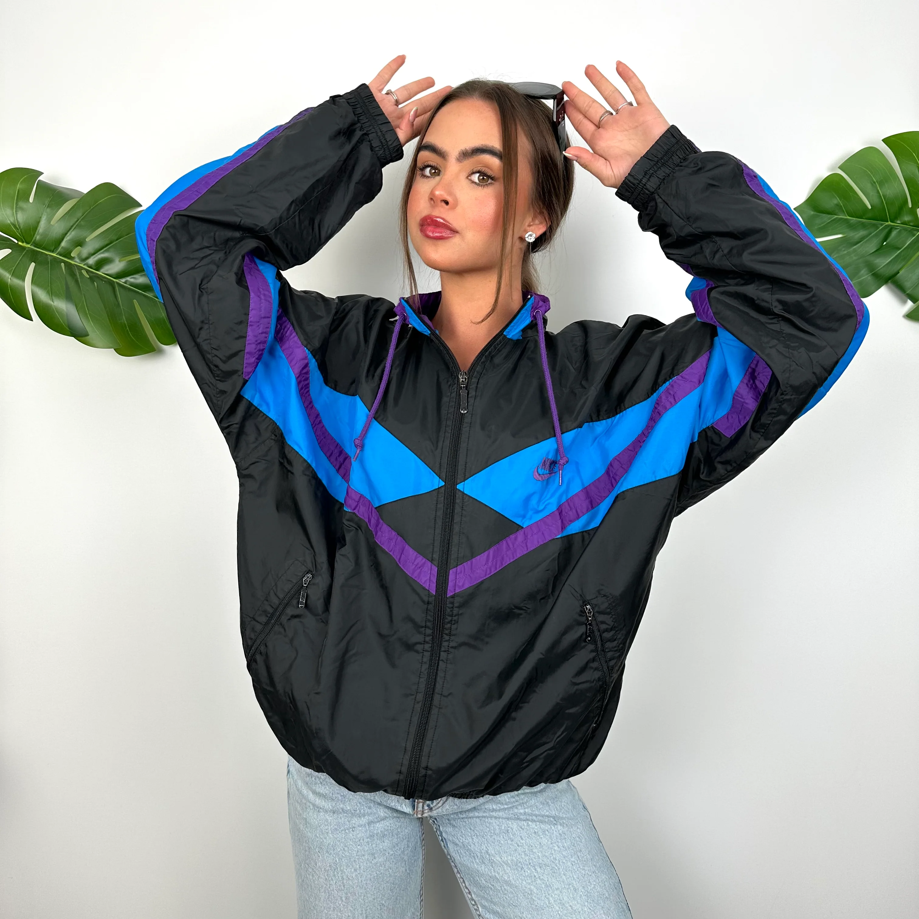 Nike Black Embroidered Spell Out Windbreaker Jacket (M) - Image 4