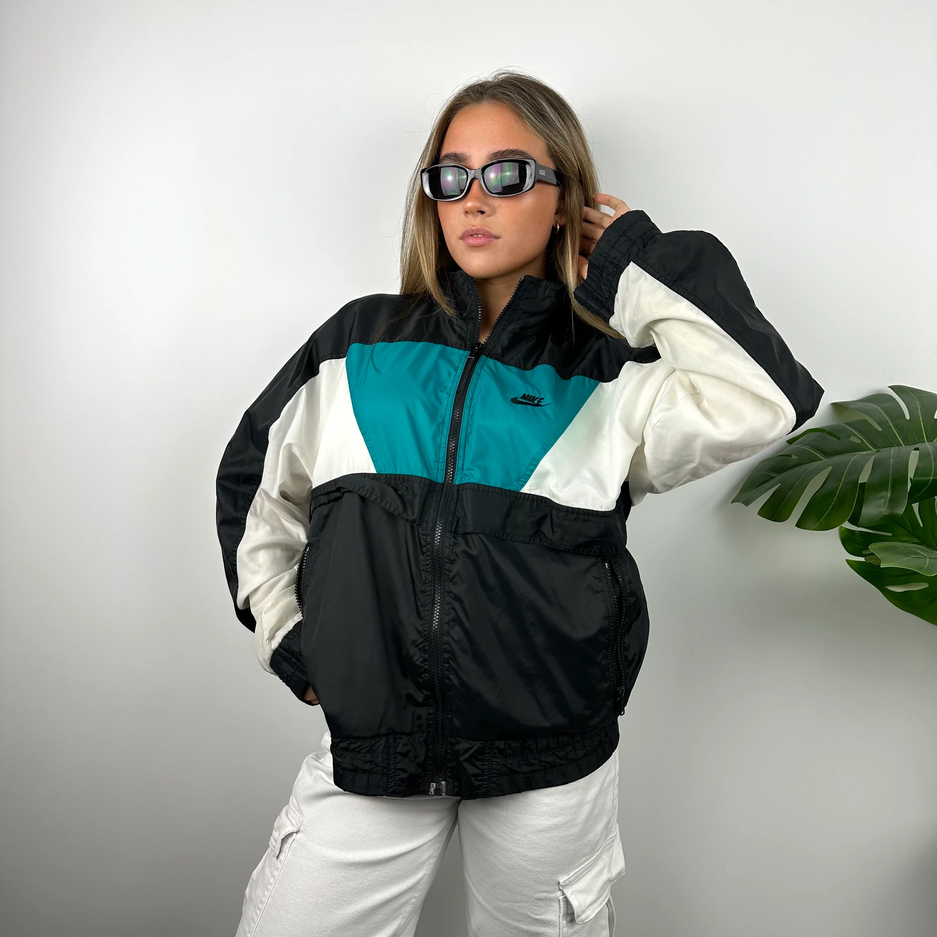 Nike Black Embroidered Spell Out Windbreaker Jacket (S) - Image 3