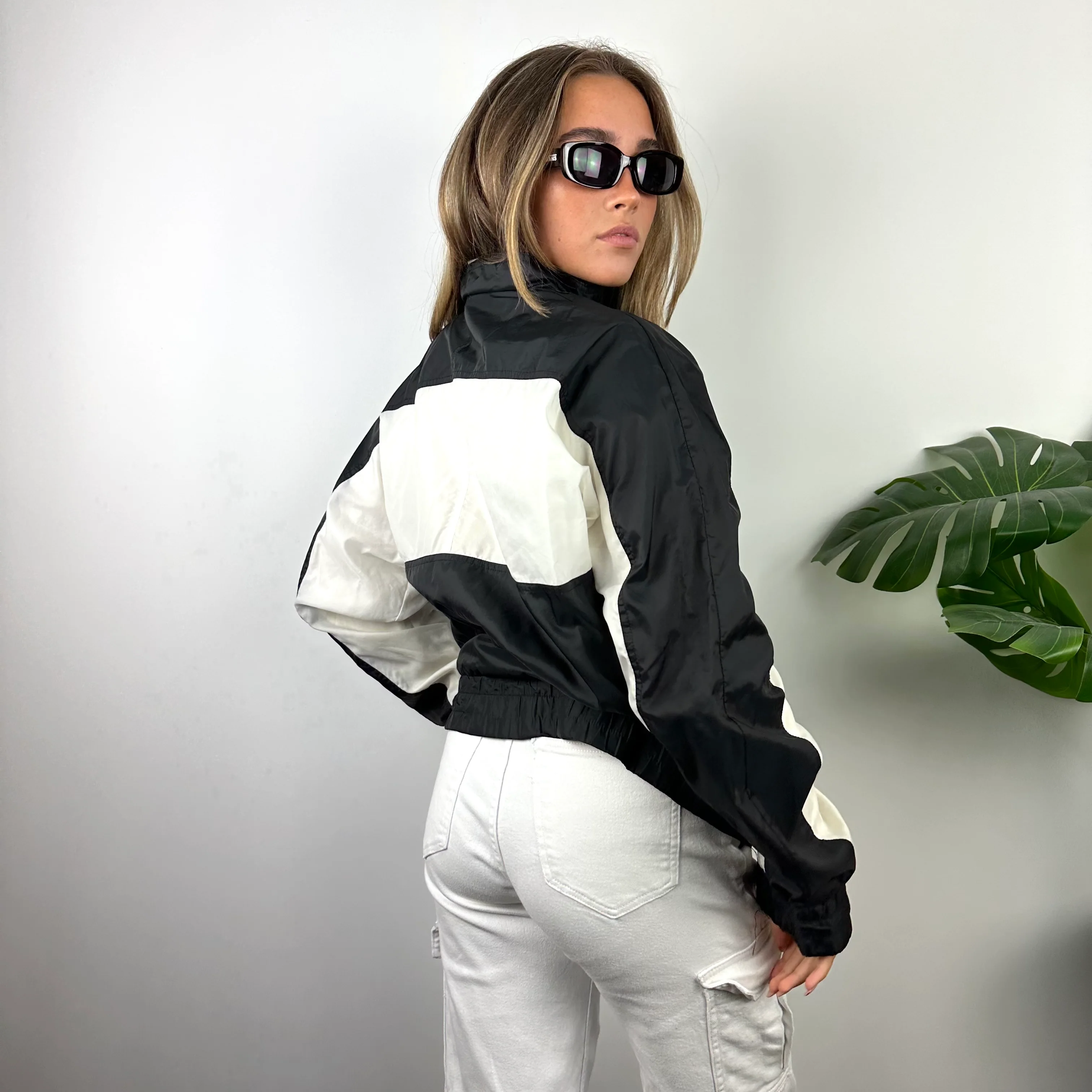 Nike Black Embroidered Spell Out Windbreaker Jacket (S) - Image 8