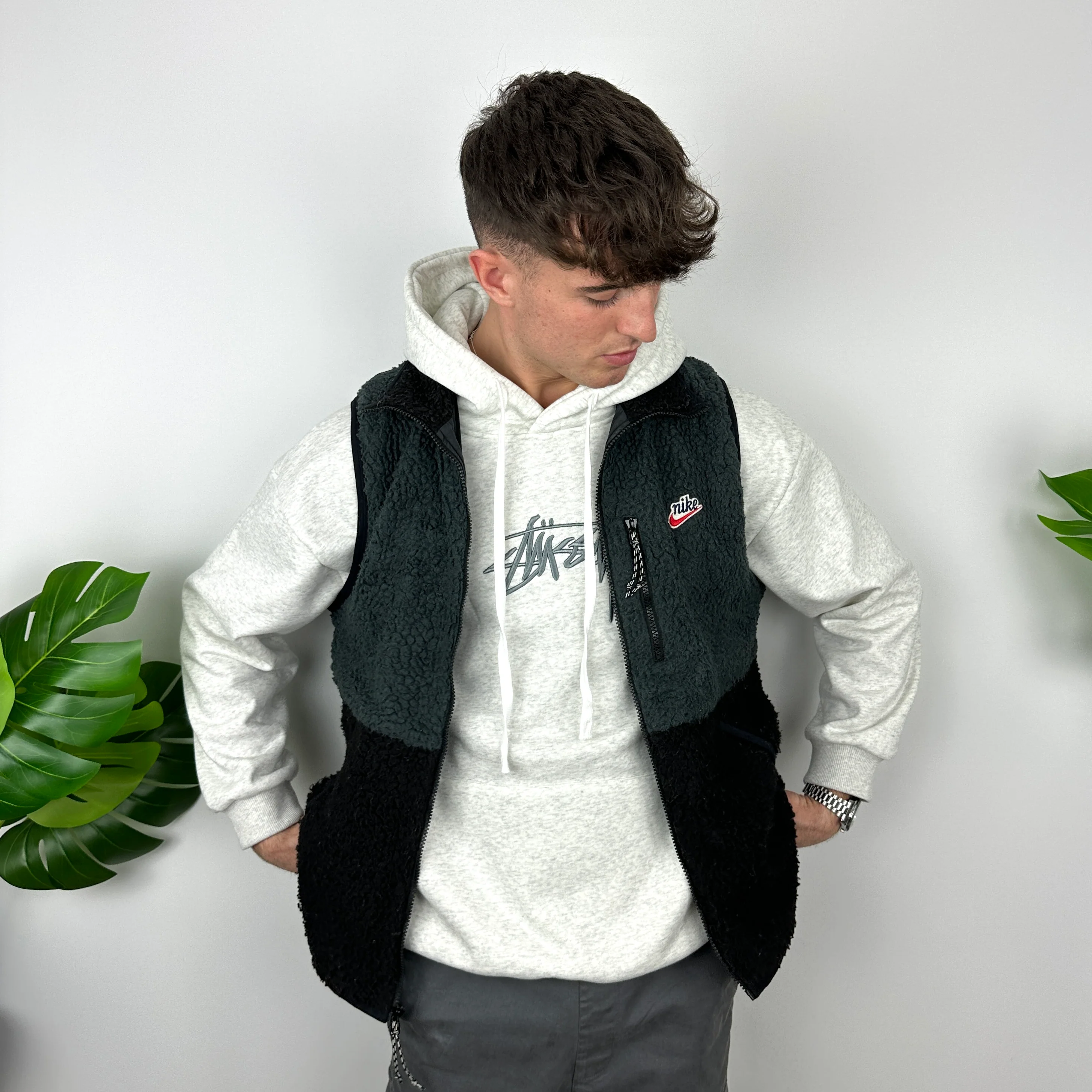 Nike Black Embroidered Spell Out Fleece Gilet (M) - Image 6