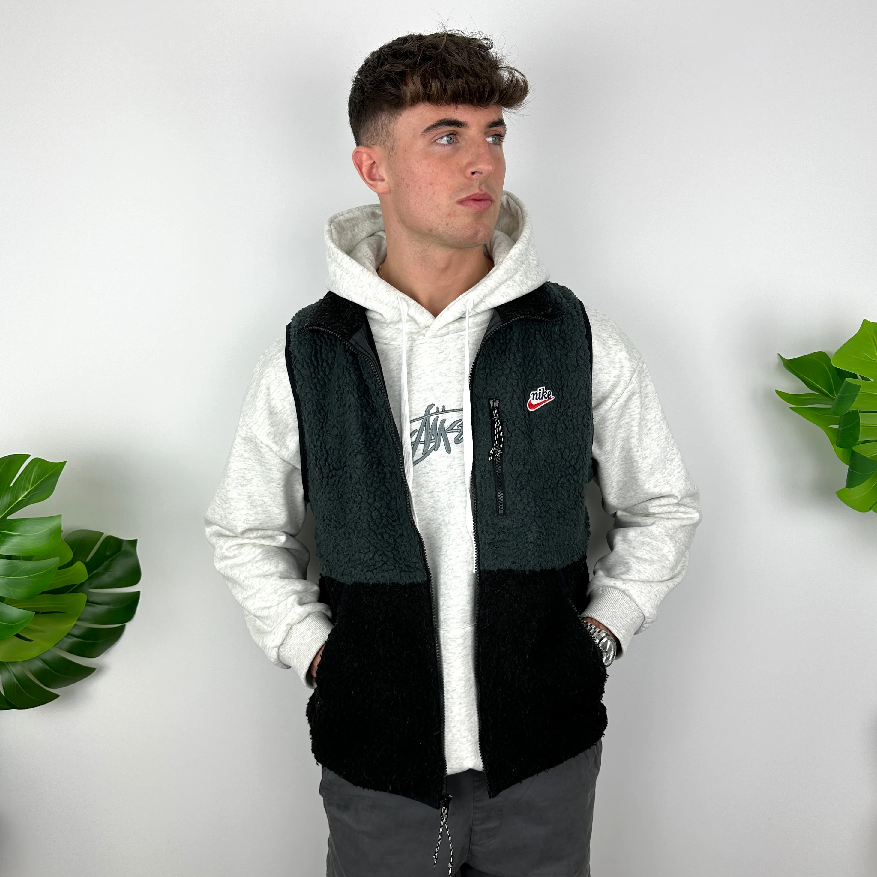 Nike Black Embroidered Spell Out Fleece Gilet (M) - Image 7