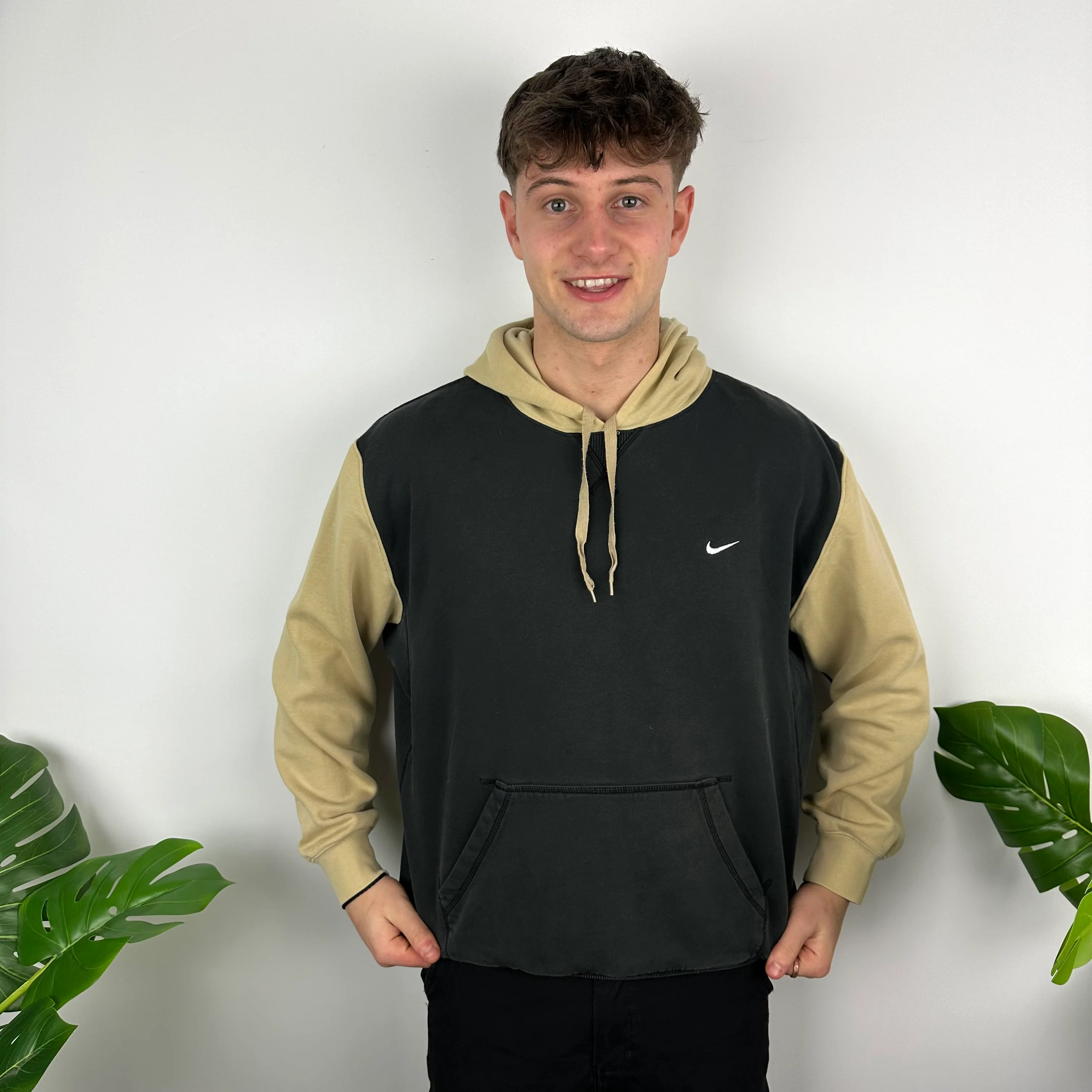Nike Black Embroidered Swoosh Hoodie (L) - Image 8