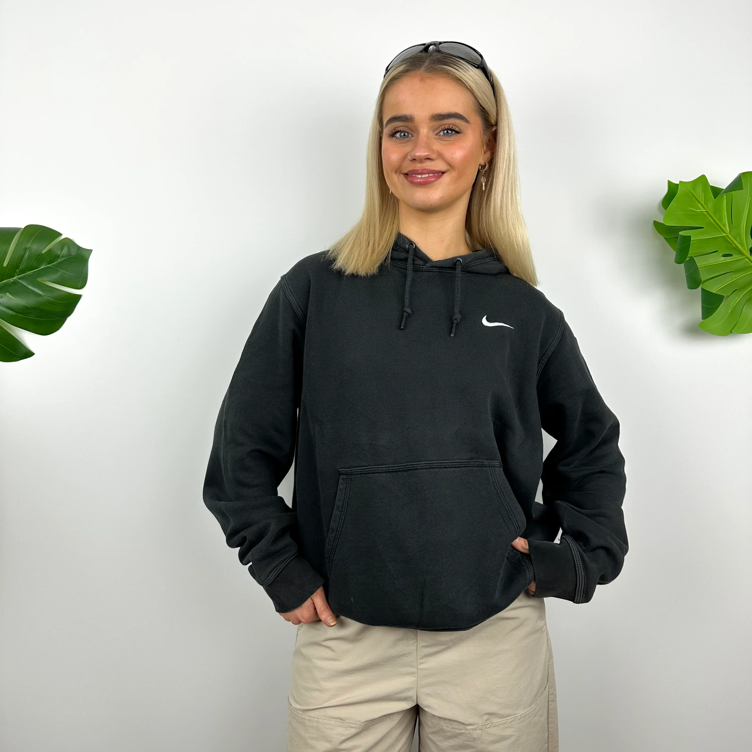 Nike Black Embroidered Swoosh Hoodie (M) - Image 2