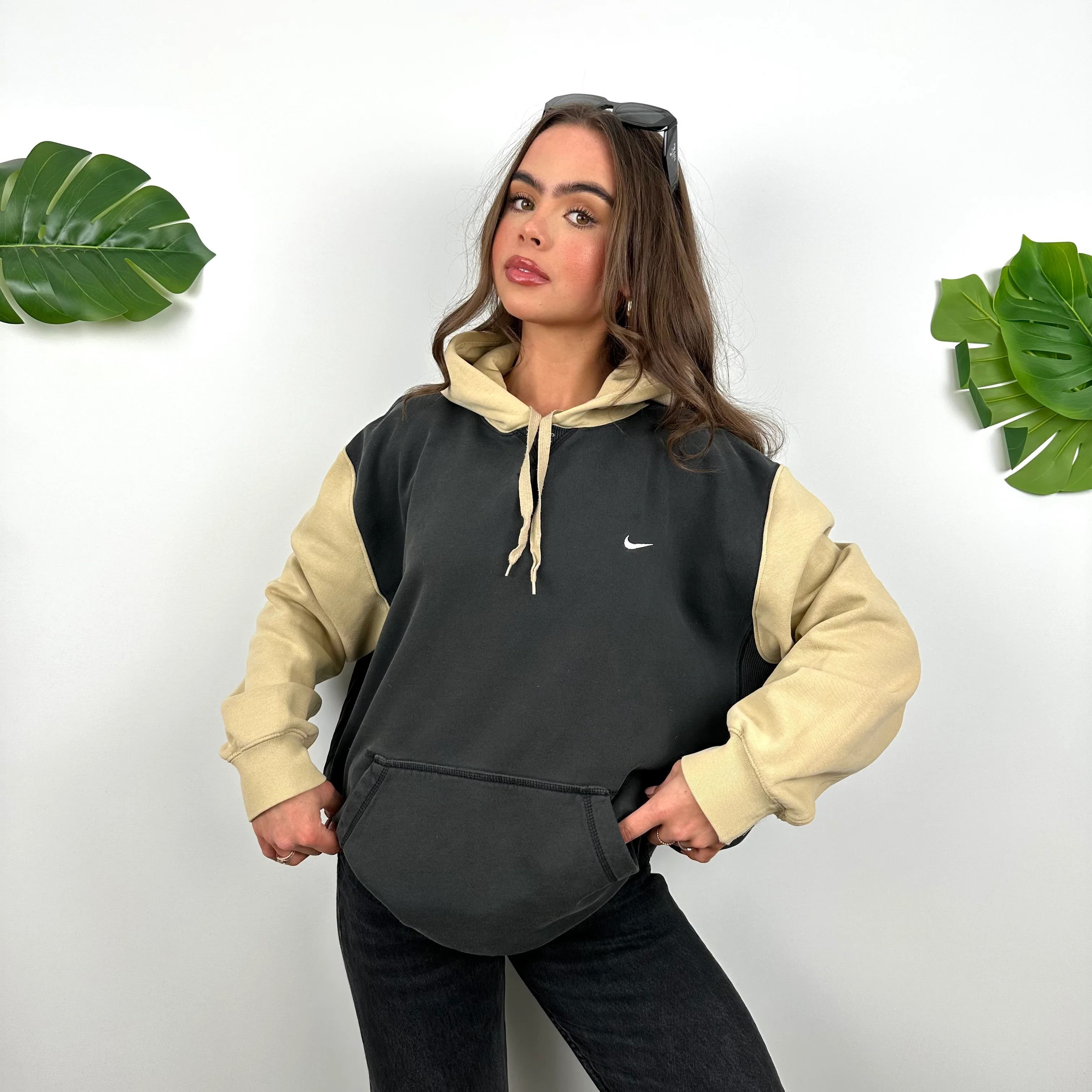 Nike Black Embroidered Swoosh Hoodie (L) - Image 7