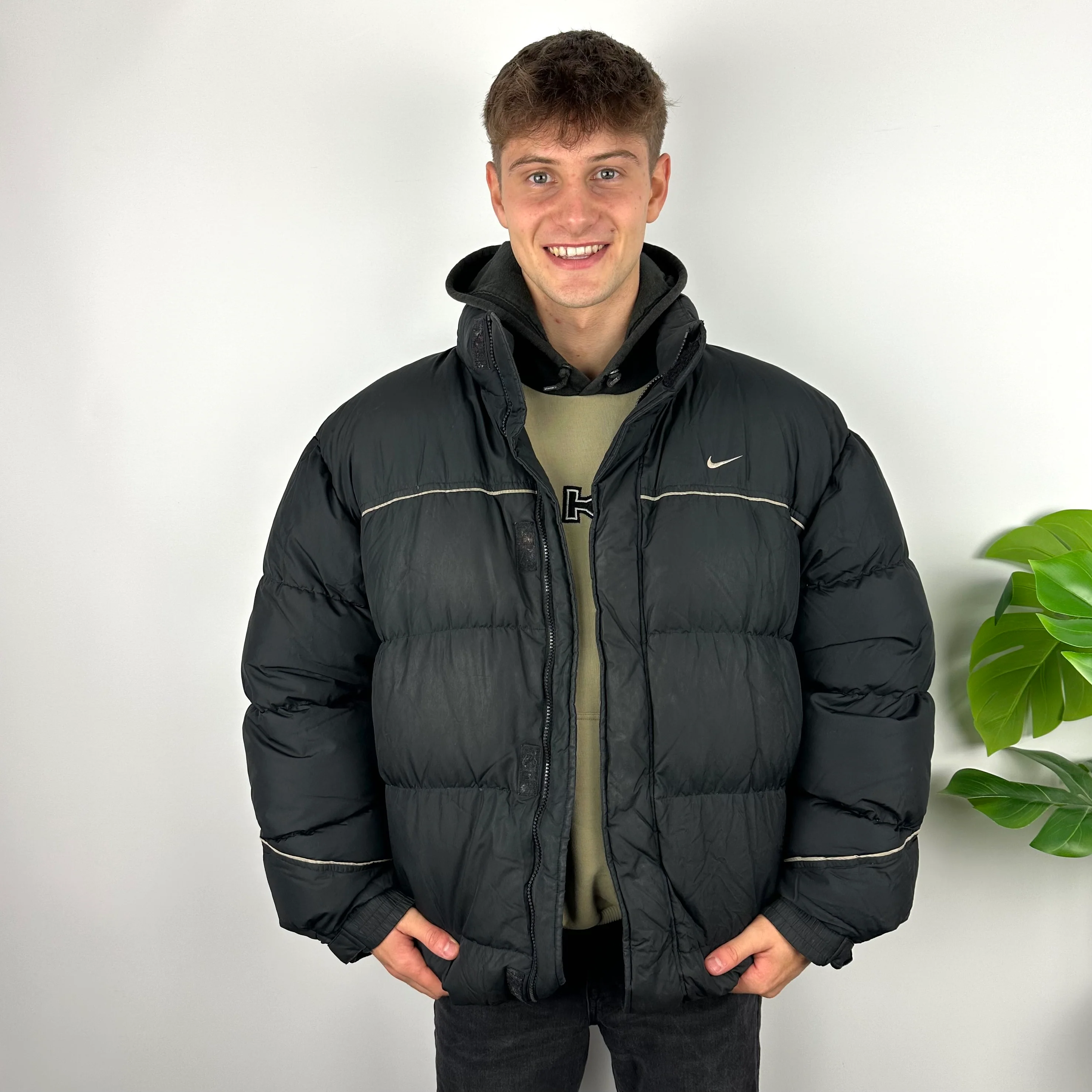 Nike Black Embroidered Swoosh Puffer Jacket (XL) - Image 3
