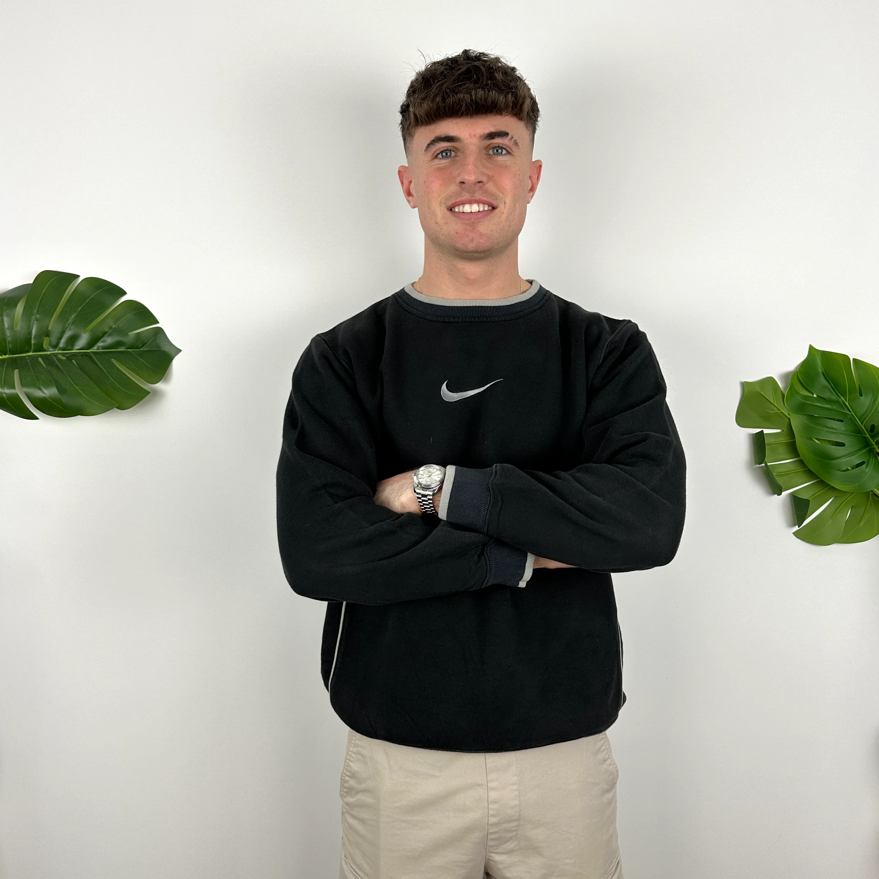 Nike Black Embroidered Swoosh Sweatshirt (M) - Image 4