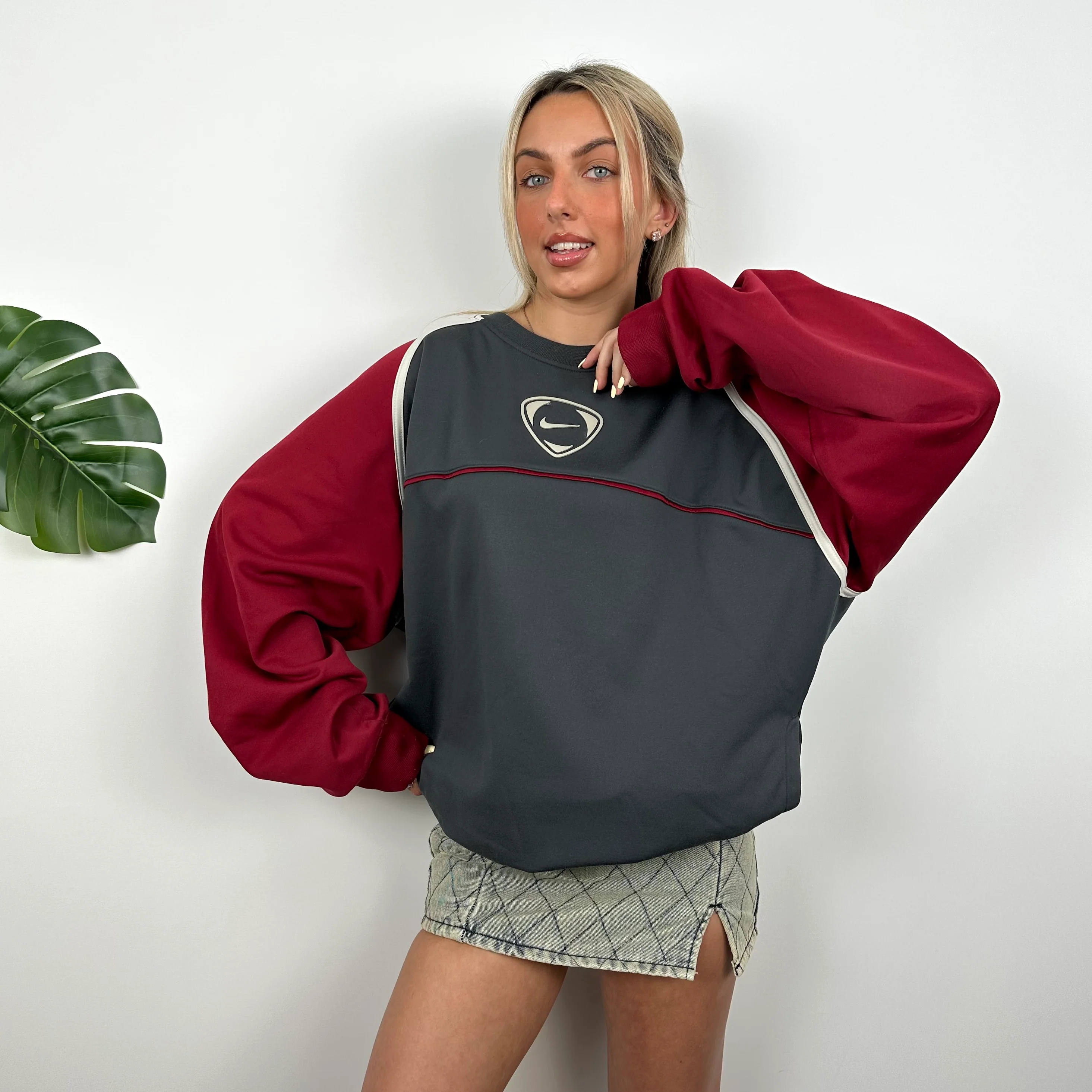 Nike Grey & Maroon Embroidered Swoosh Sweatshirt (XXL) - Image 4