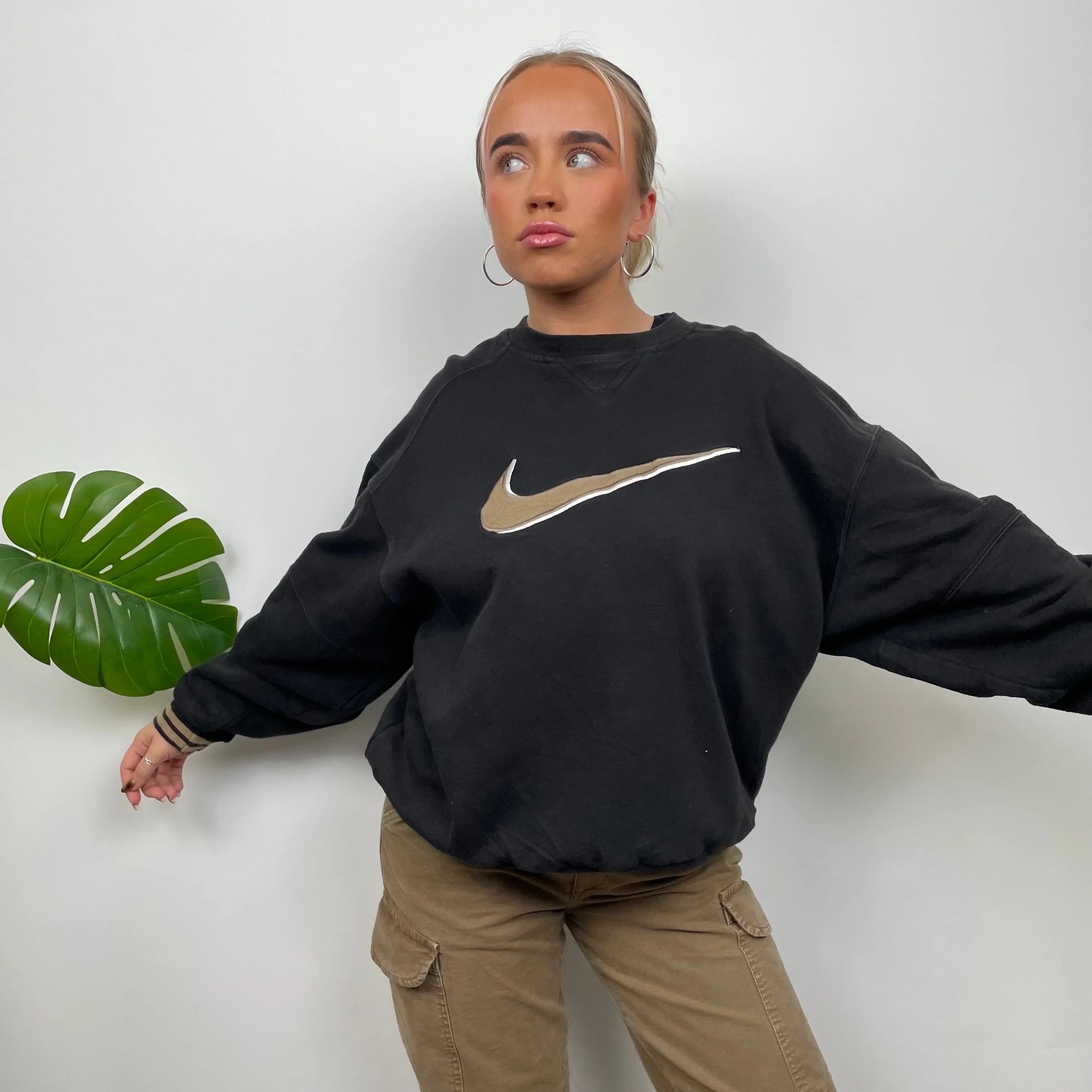 Nike Black Embroidered Swoosh Sweatshirt (M) - Image 6