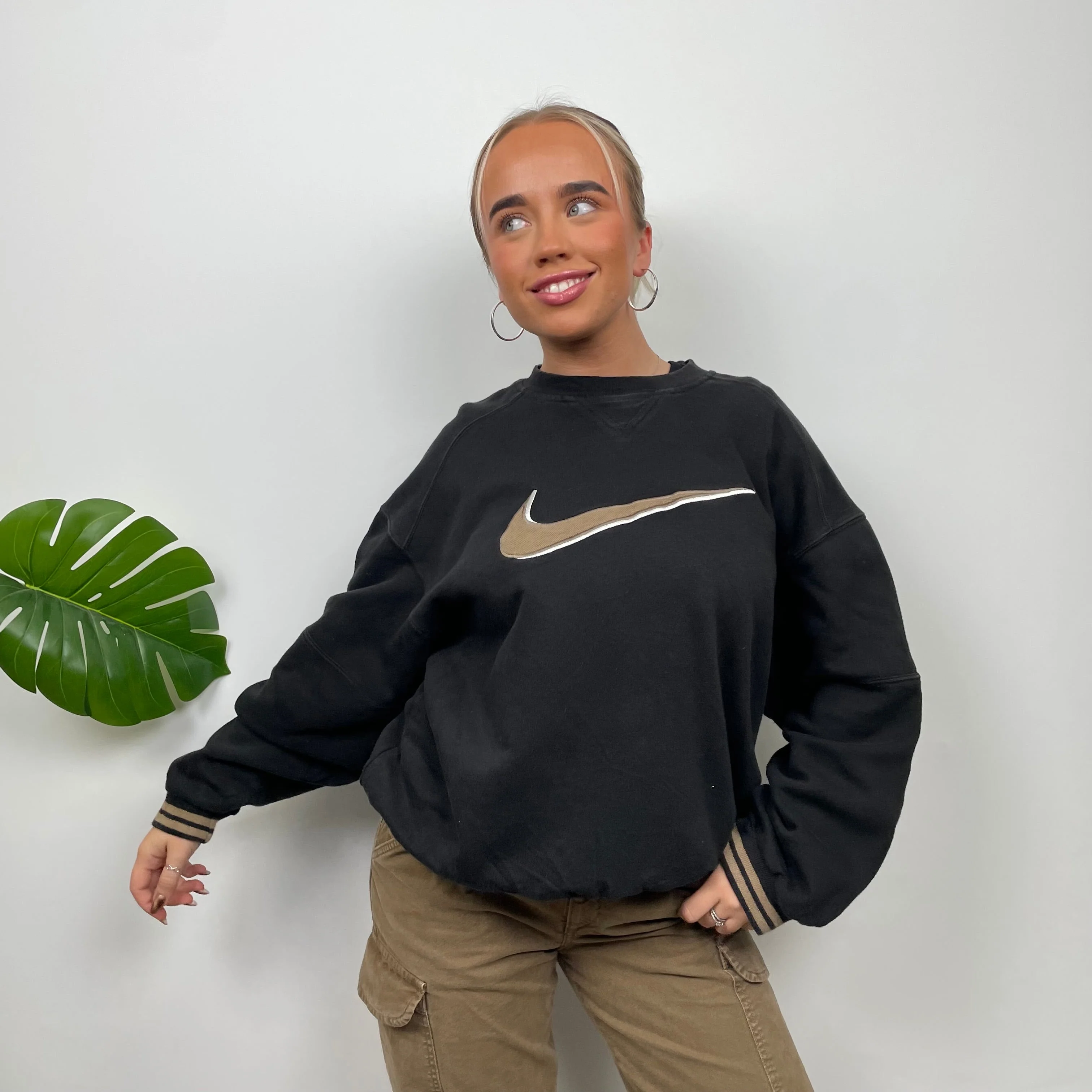 Nike Black Embroidered Swoosh Sweatshirt (M) - Image 7