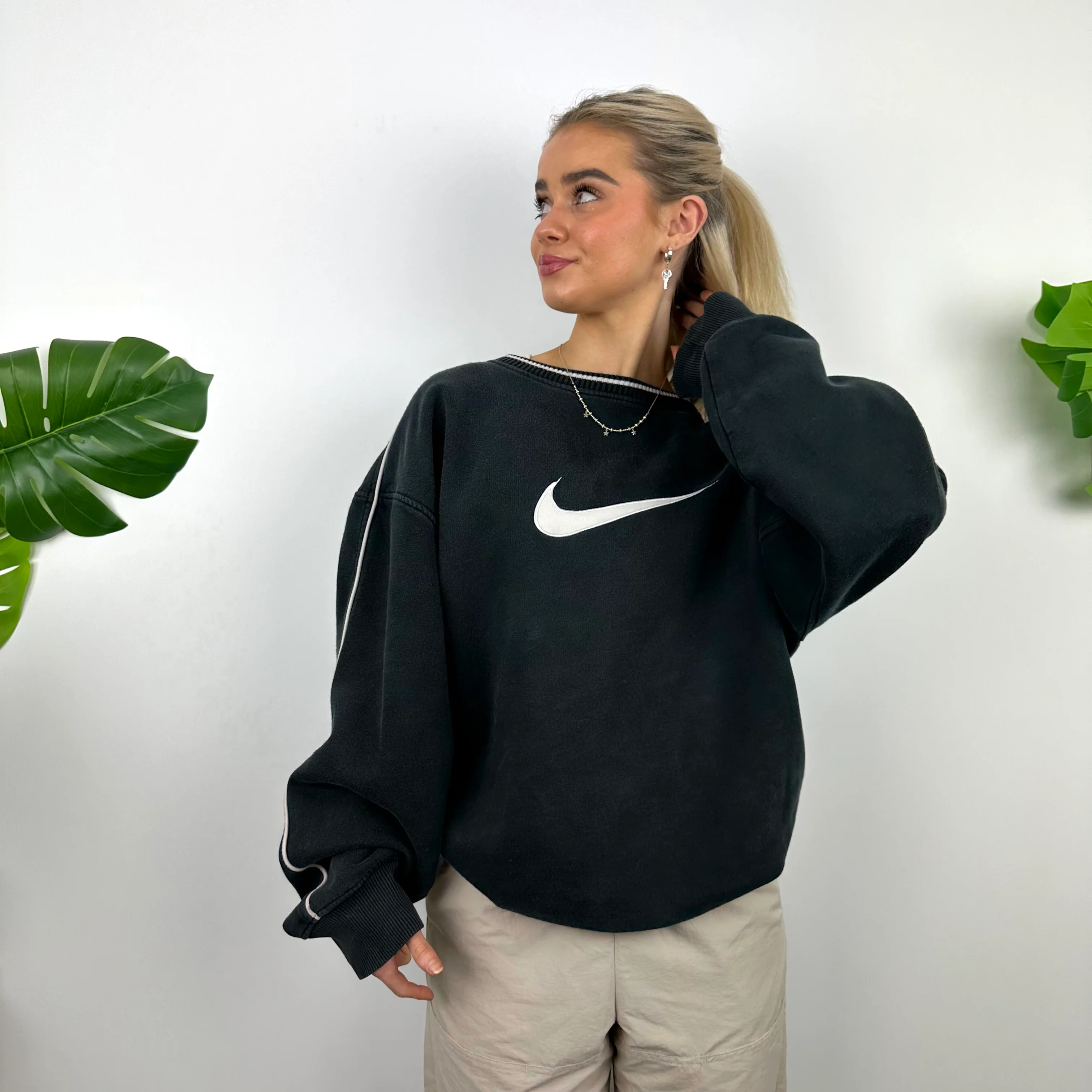 Nike Black Embroidered Swoosh Sweatshirt (XL) - Image 5