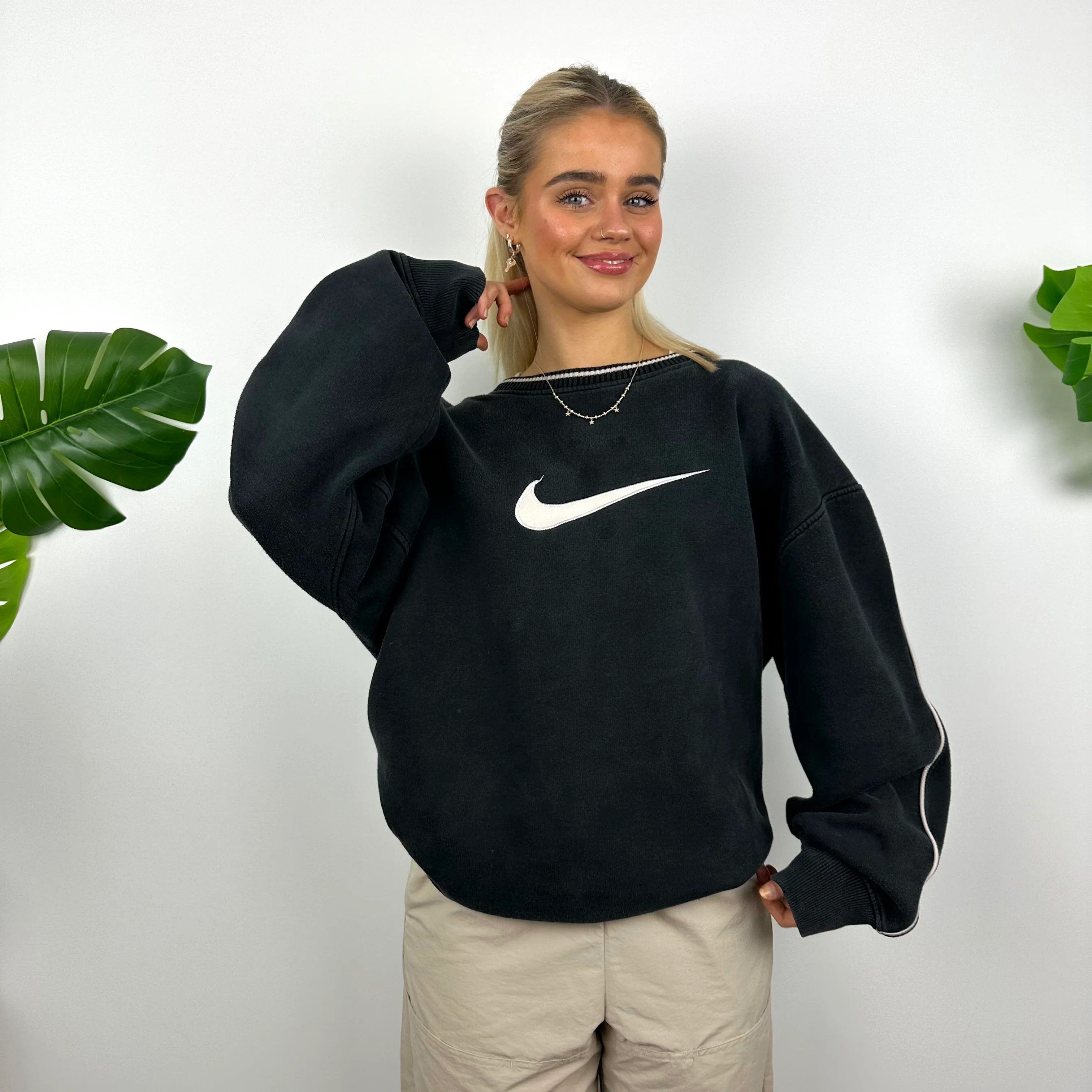 Nike Black Embroidered Swoosh Sweatshirt (XL) - Image 6